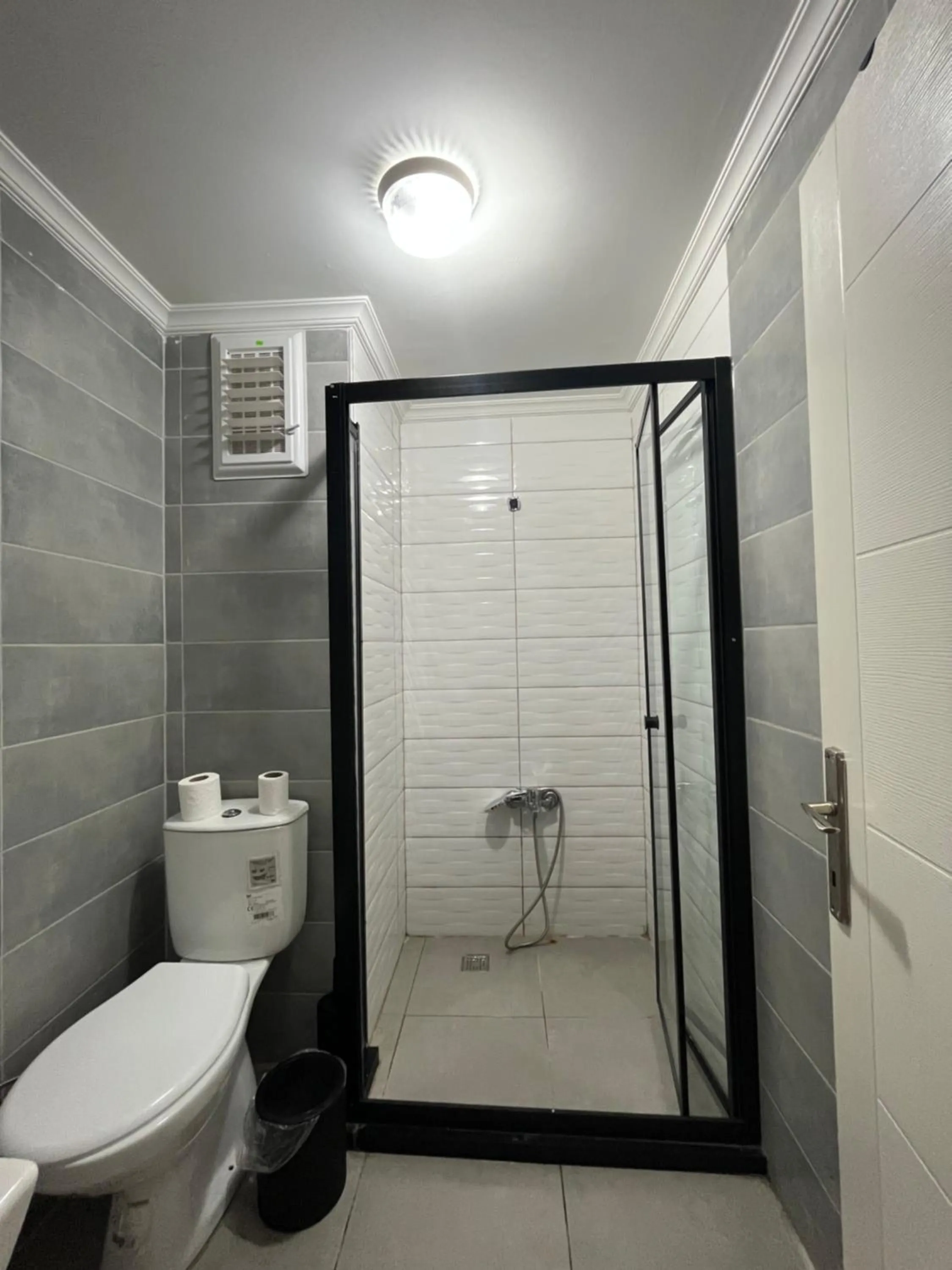 Shower in Taksim Nikea Suites 80