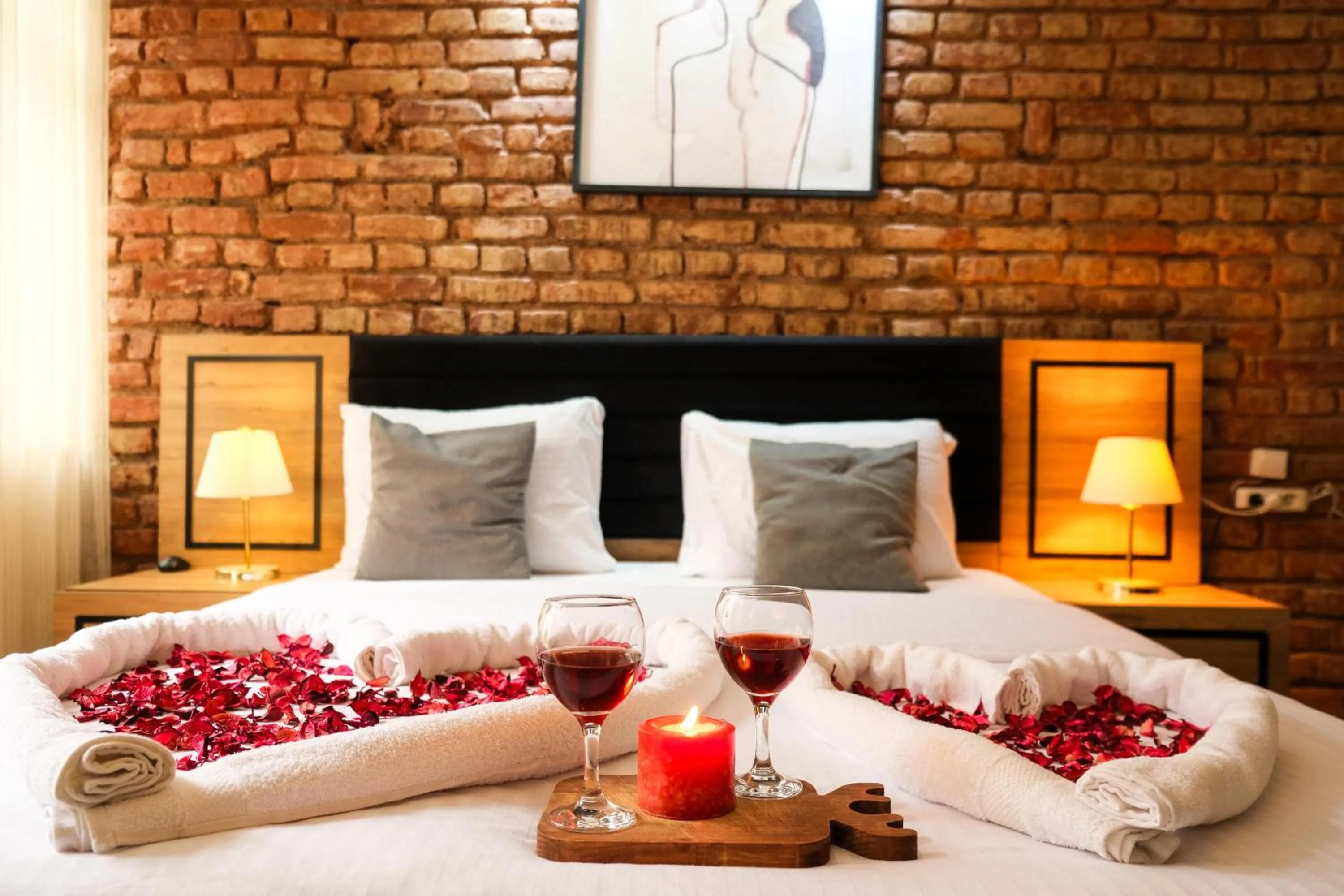 Bed in Taksim Nikea Suites 80