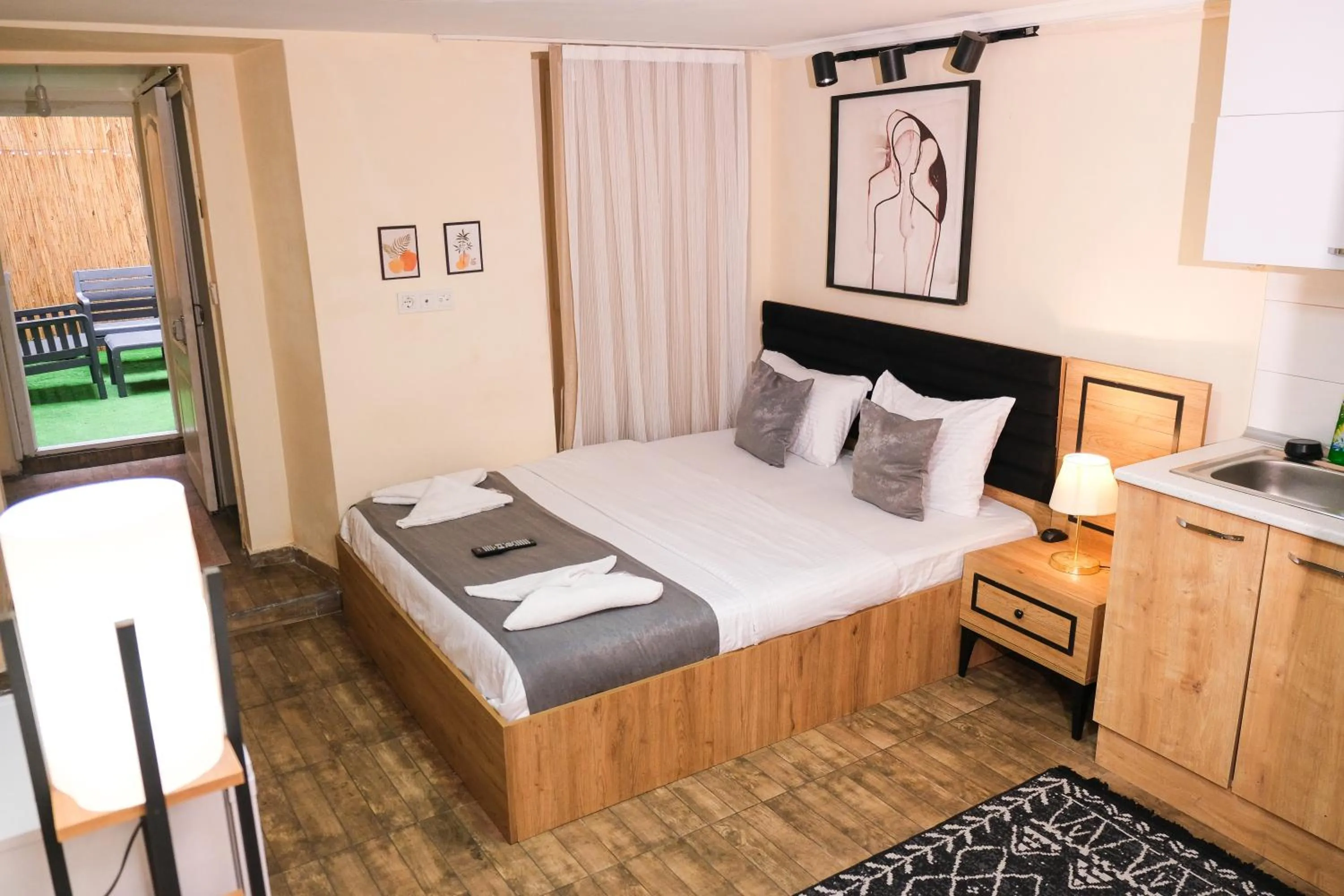 Bed in Taksim Nikea Suites 80