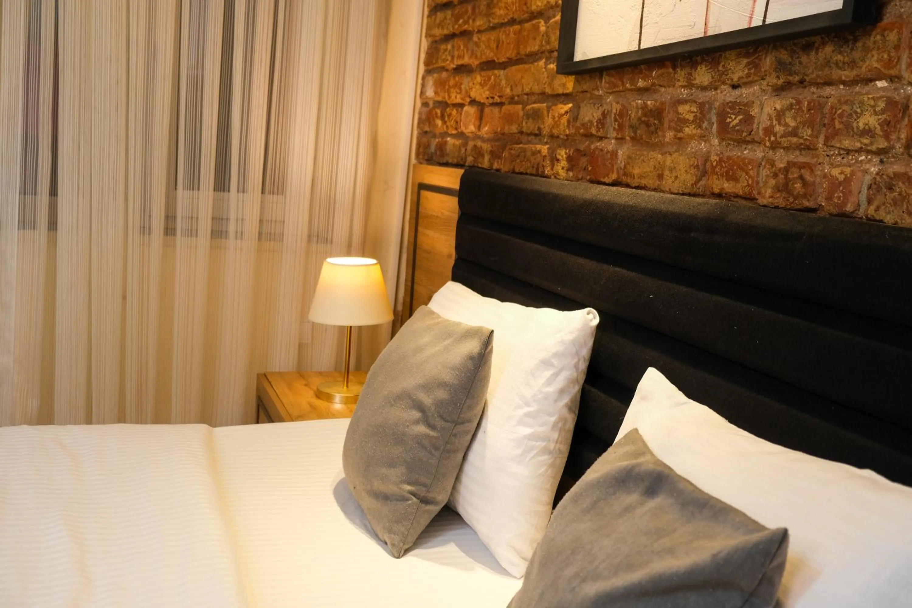 Bed in Taksim Nikea Suites 80