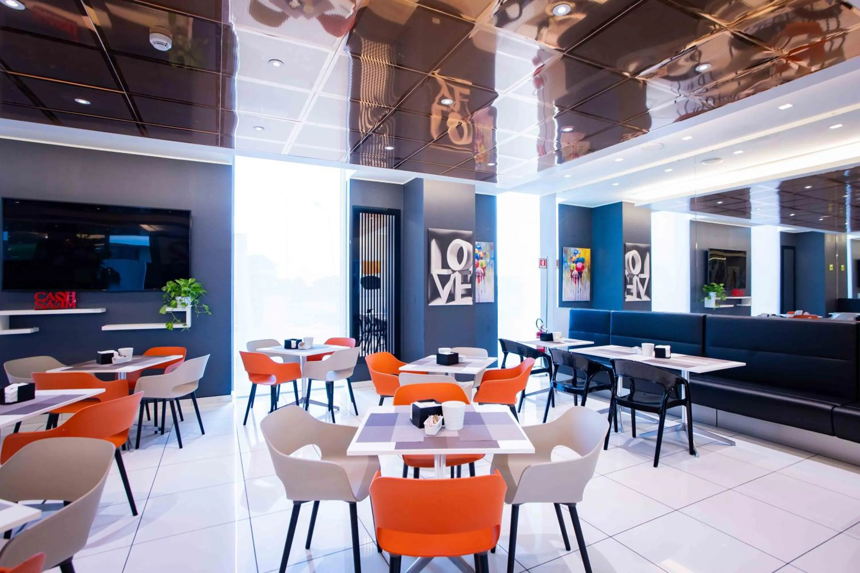 Restaurant/places to eat in AN Hotel Milano Melegnano