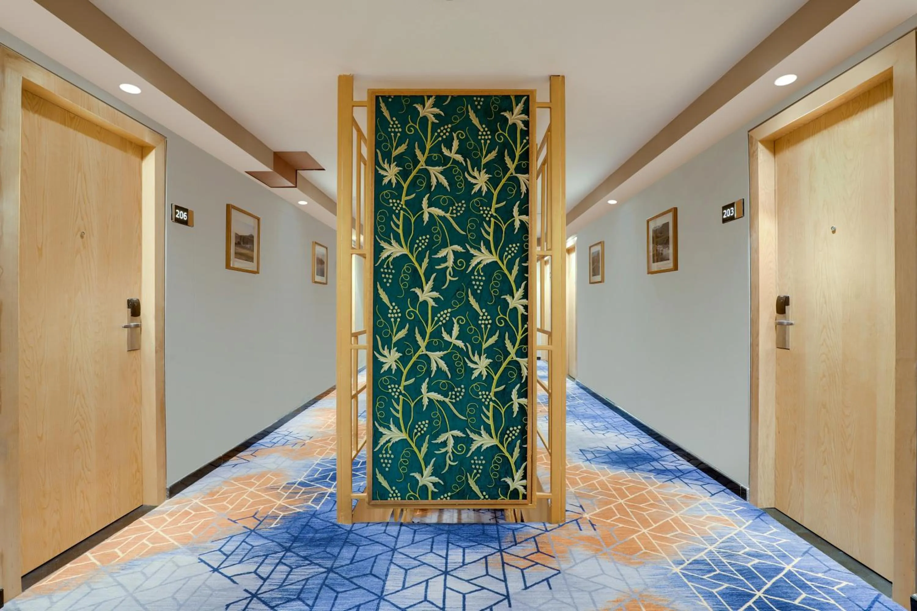 Bed in Lemon Tree Hotel, Sonamarg