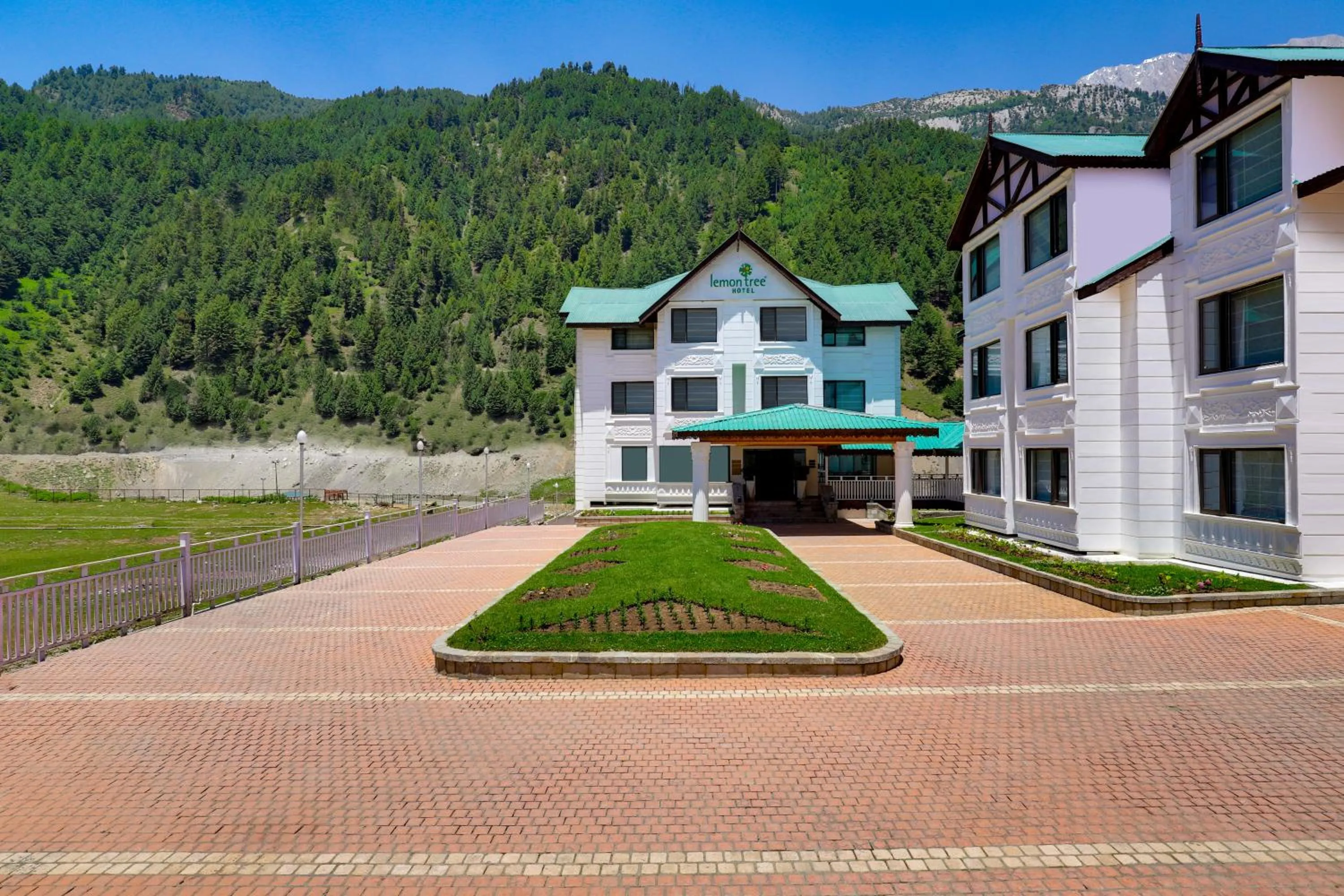 Lemon Tree Hotel, Sonamarg
