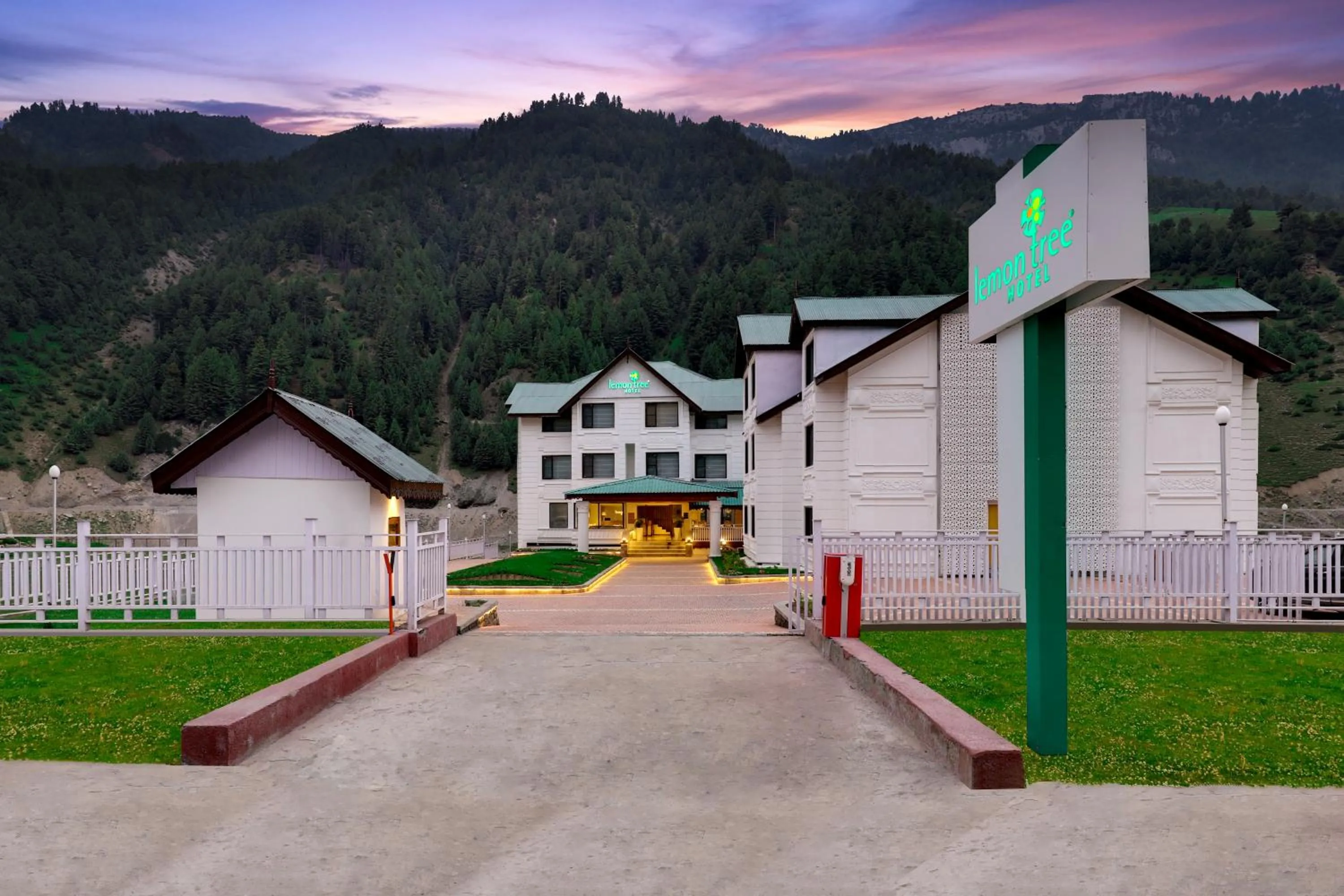 Lemon Tree Hotel, Sonamarg