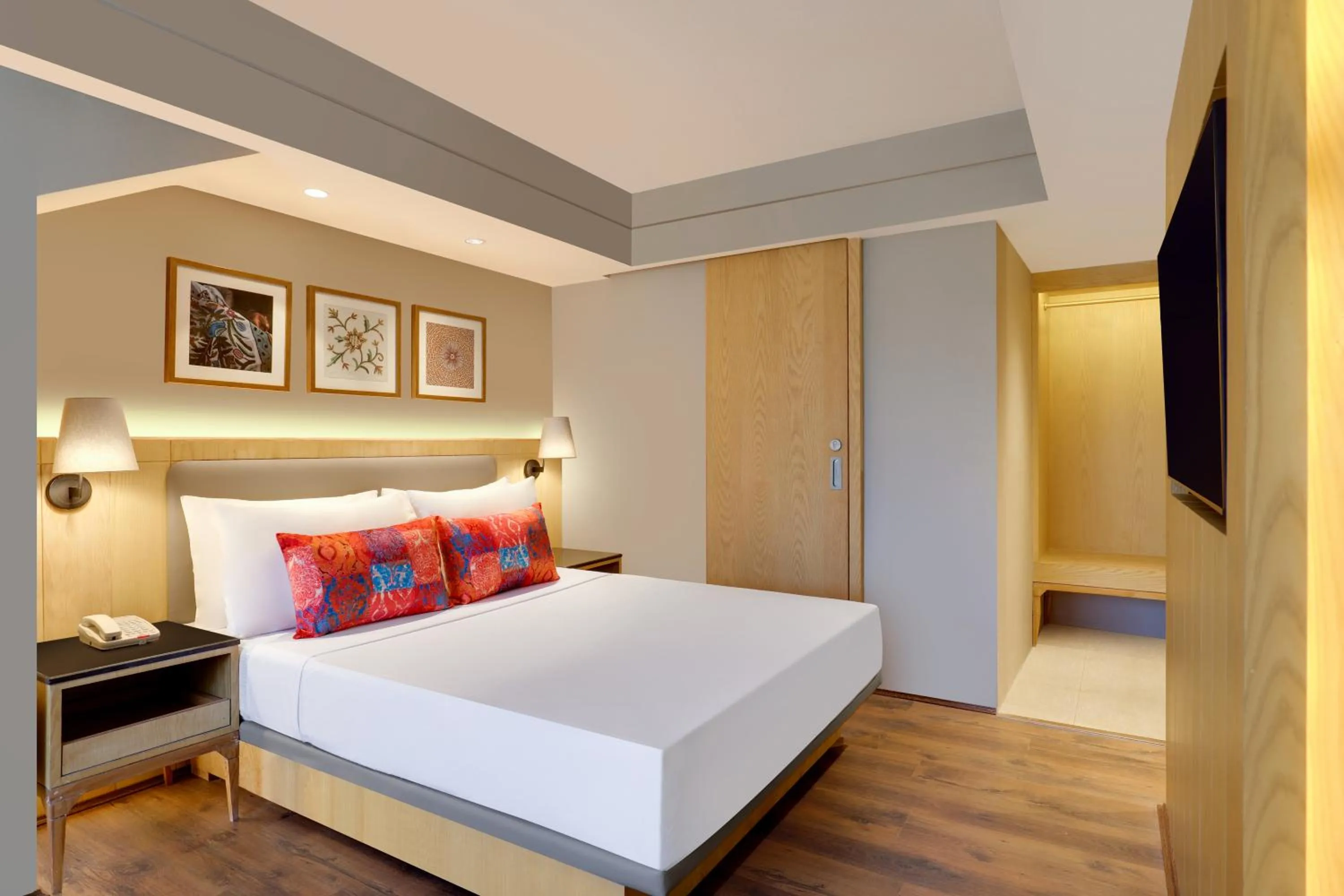 Bed in Lemon Tree Hotel, Sonamarg