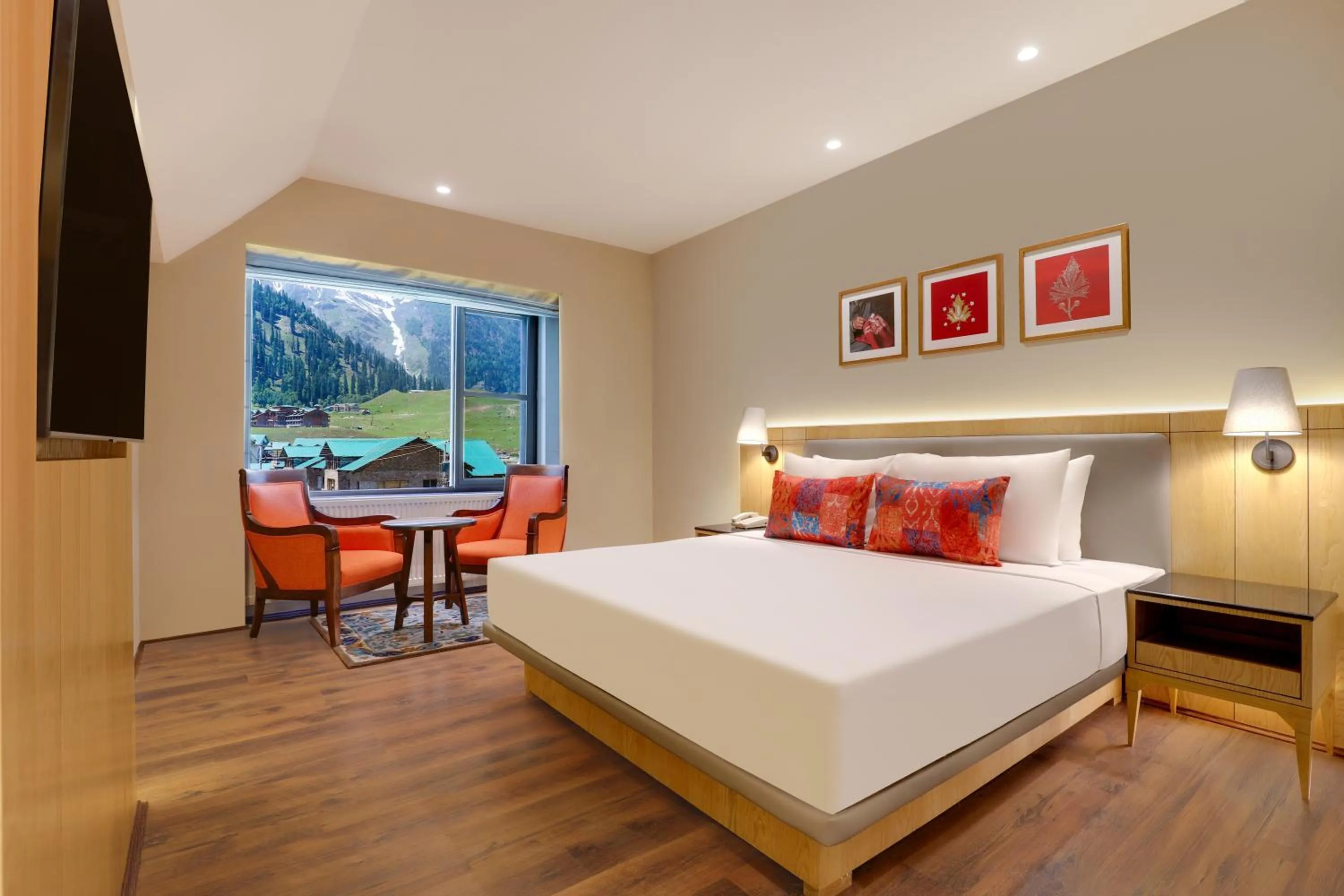 Bed in Lemon Tree Hotel, Sonamarg