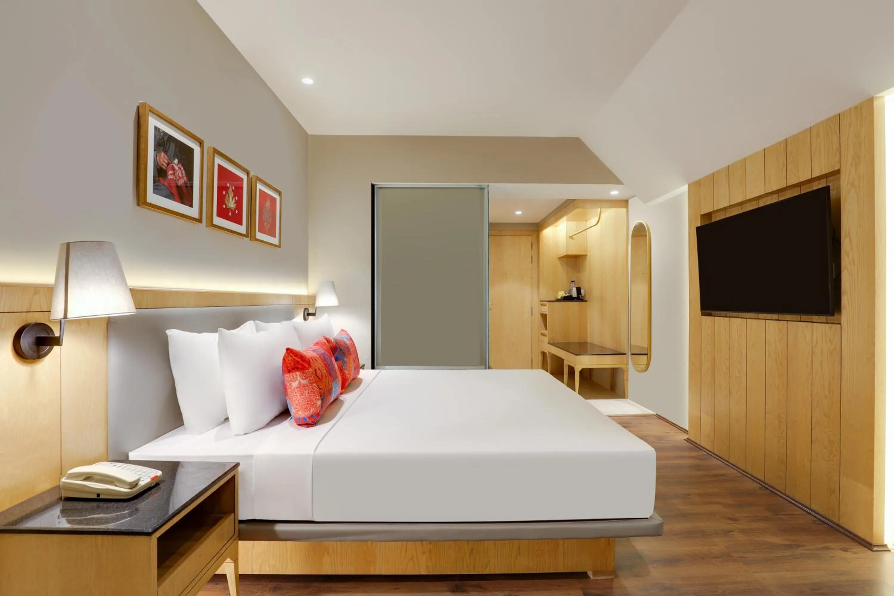 Bed in Lemon Tree Hotel, Sonamarg