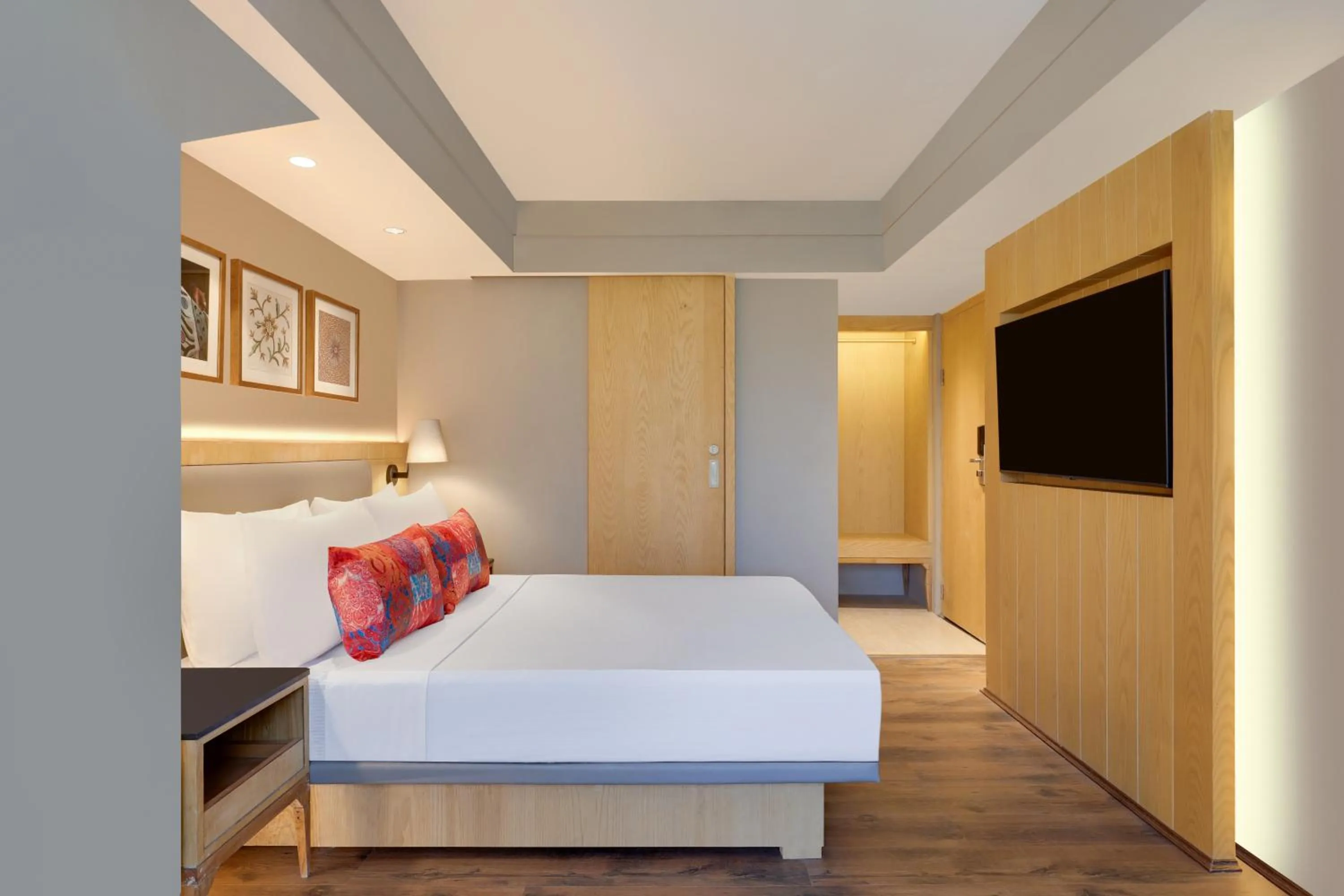 Bed in Lemon Tree Hotel, Sonamarg