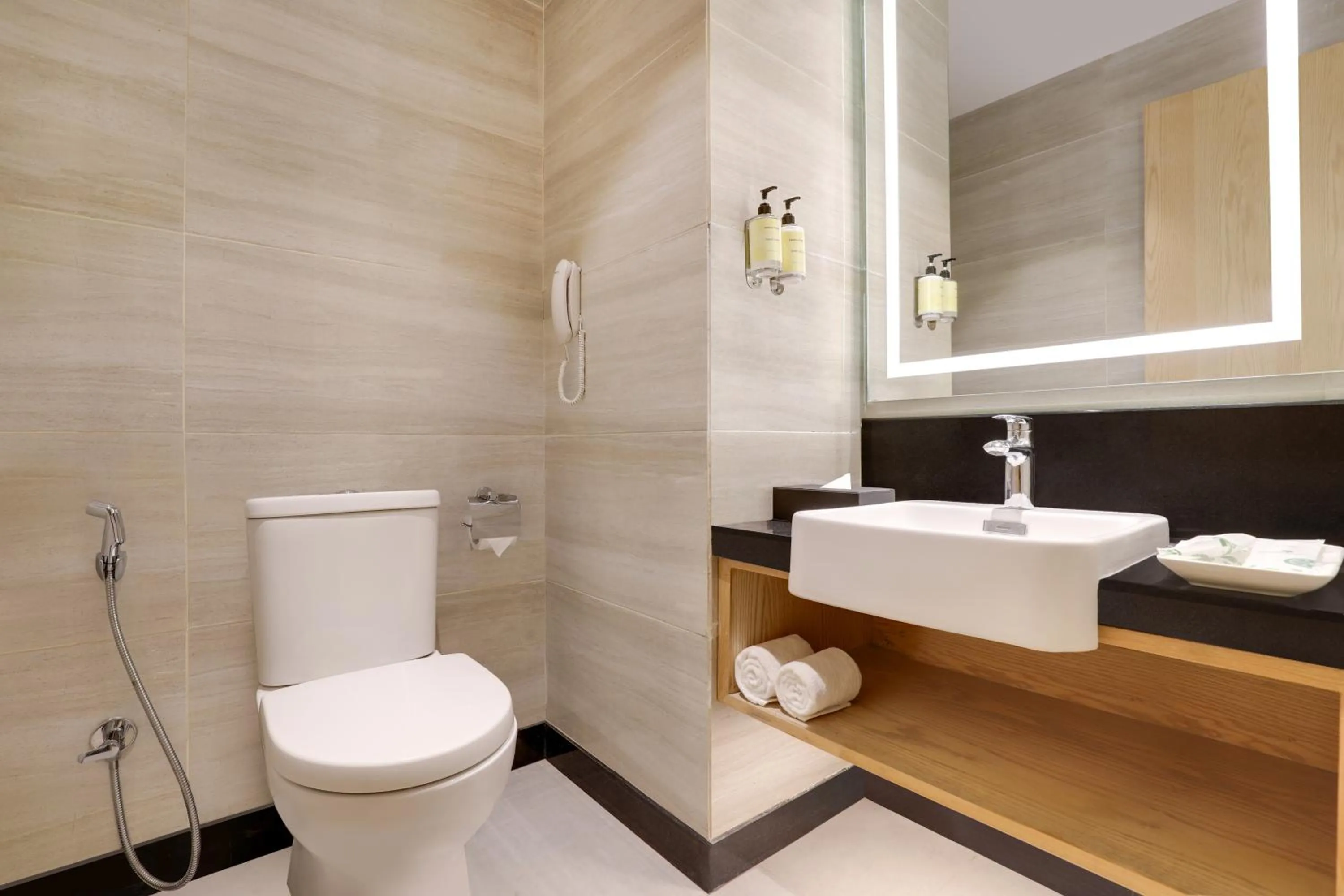 Lemon Tree Hotel, Sonamarg