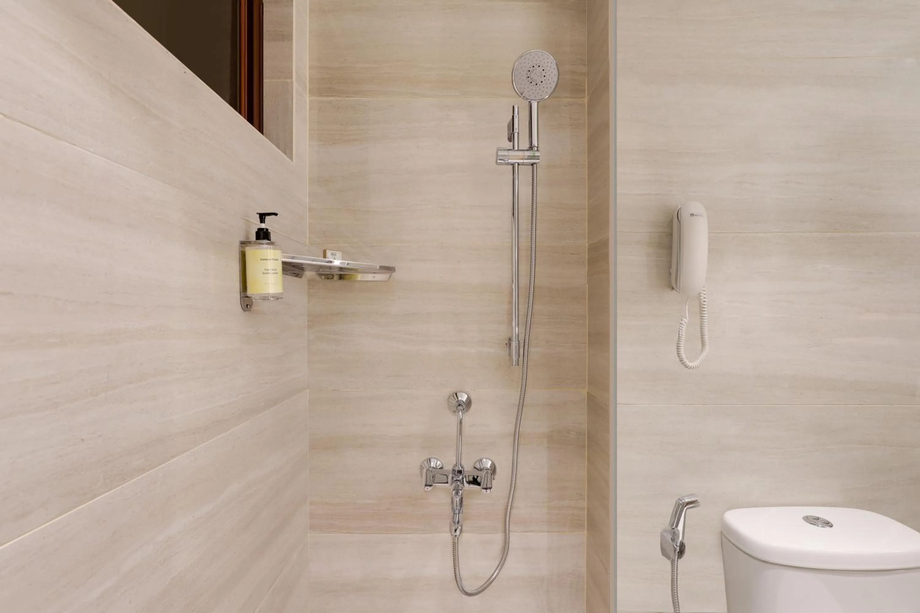 Lemon Tree Hotel, Sonamarg