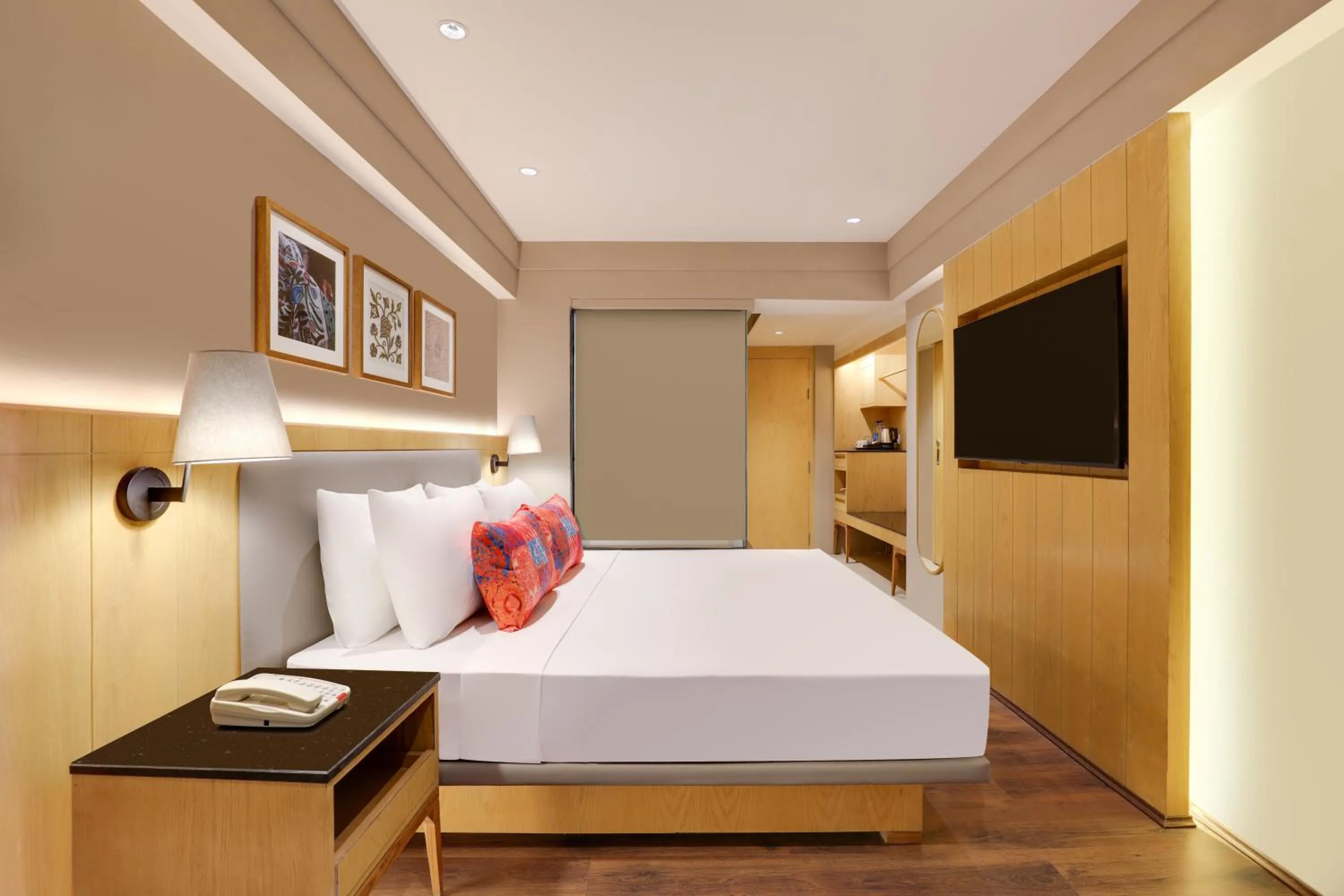 Bed in Lemon Tree Hotel, Sonamarg