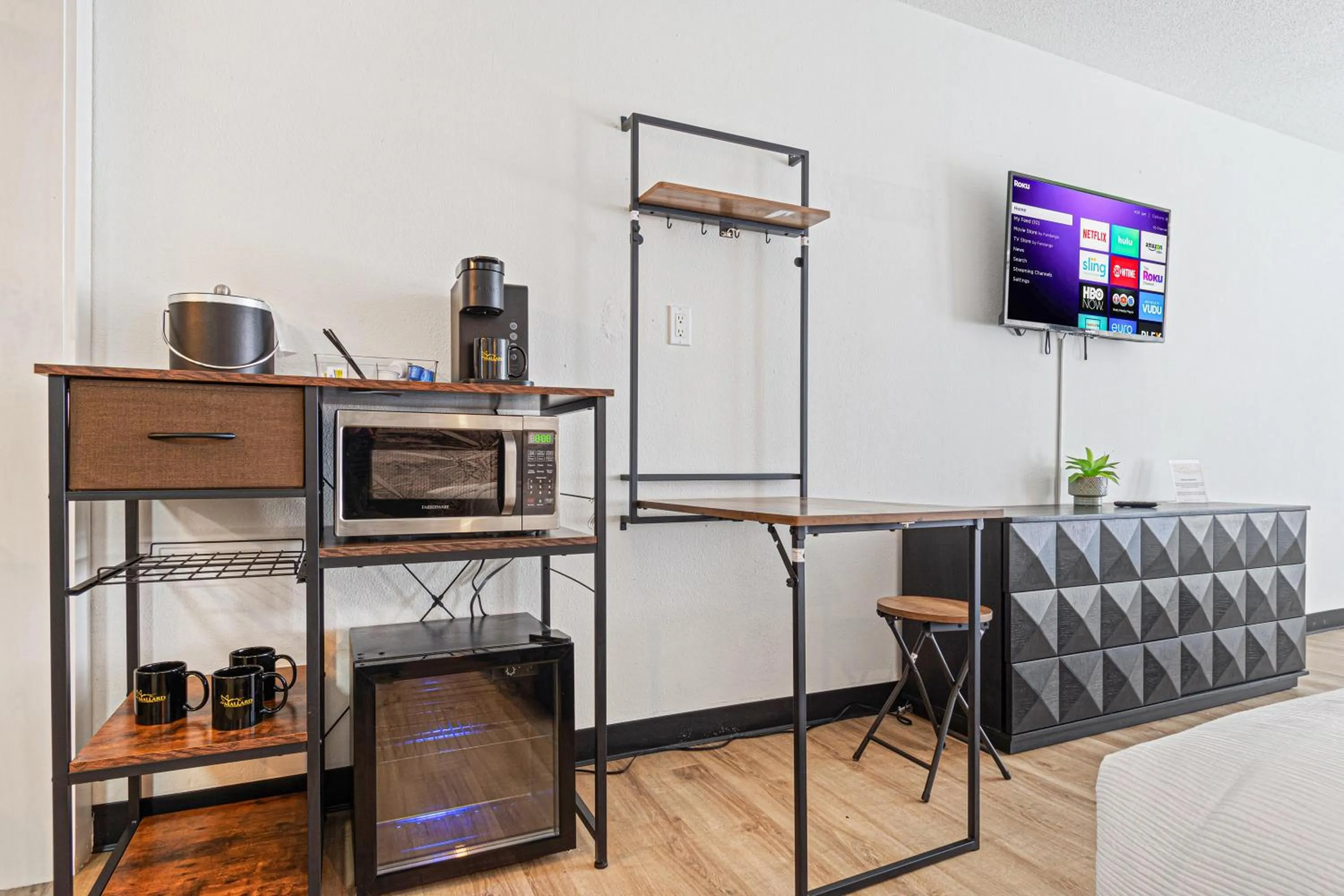 The Mallard Hotel & Suites