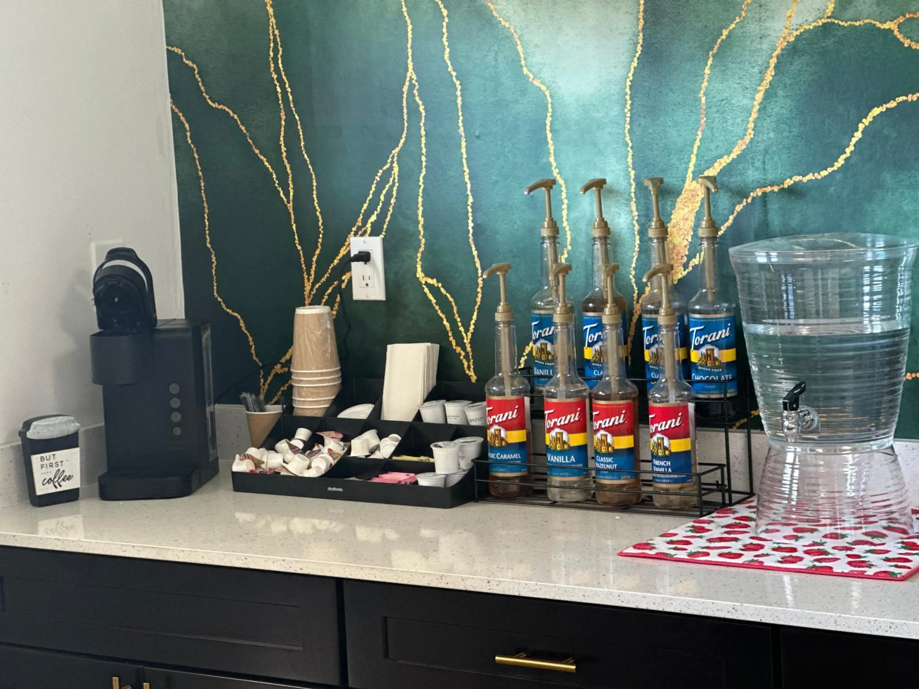 Breakfast in The Mallard Hotel & Suites