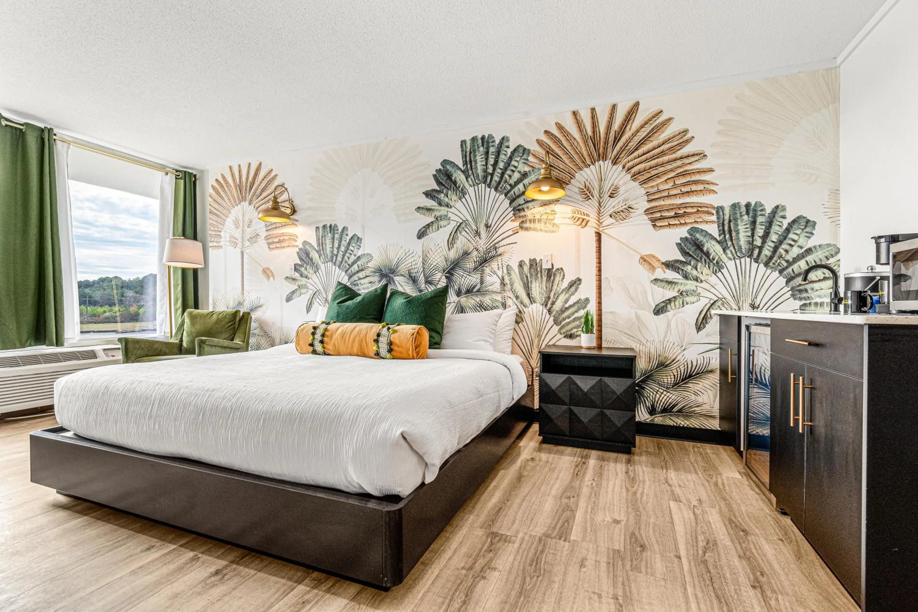 Bed in The Mallard Hotel & Suites