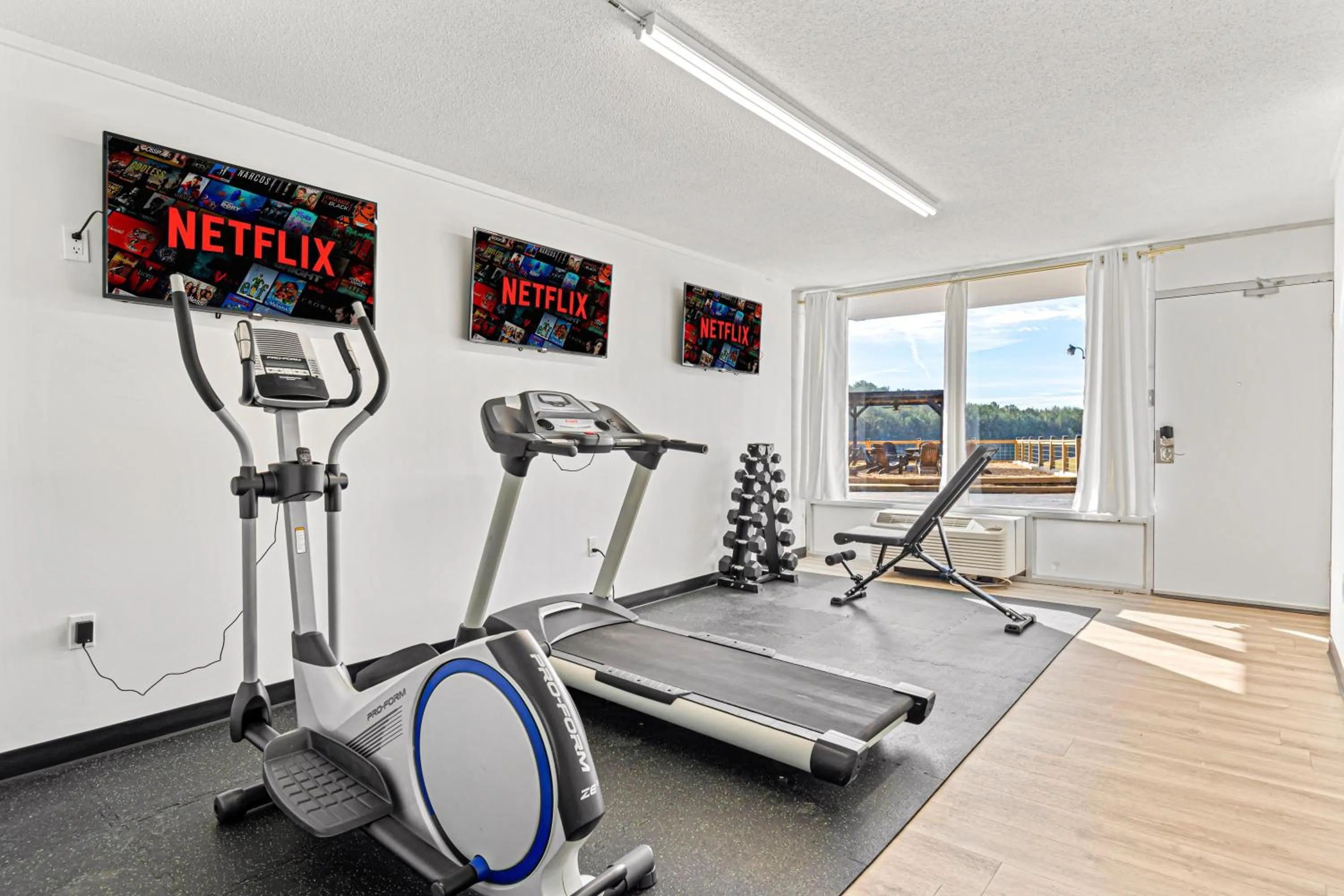 Fitness centre/facilities in The Mallard Hotel & Suites