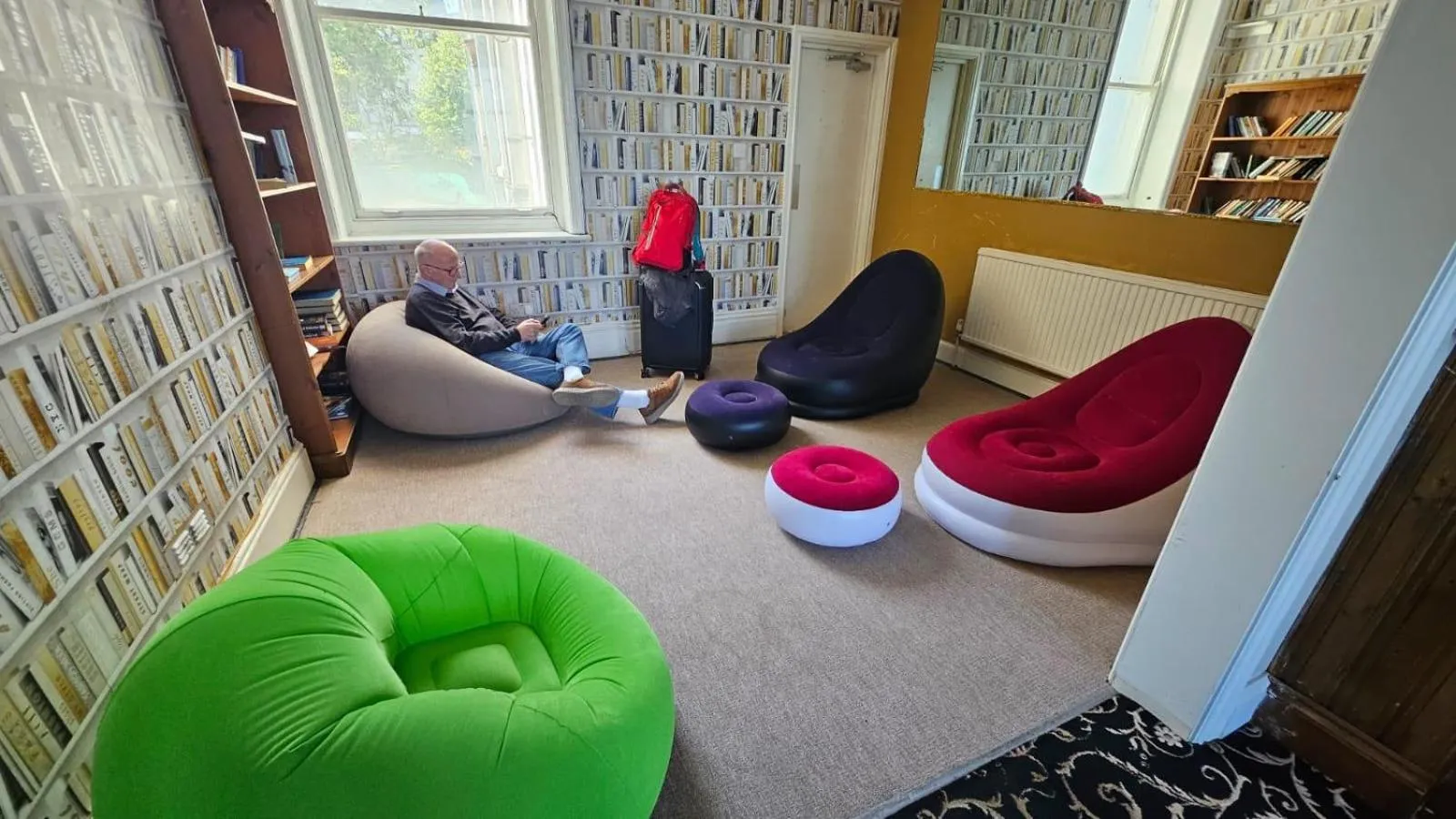 Lobby or reception in OYO Marine Parade Hotel, Eastbourne Pier