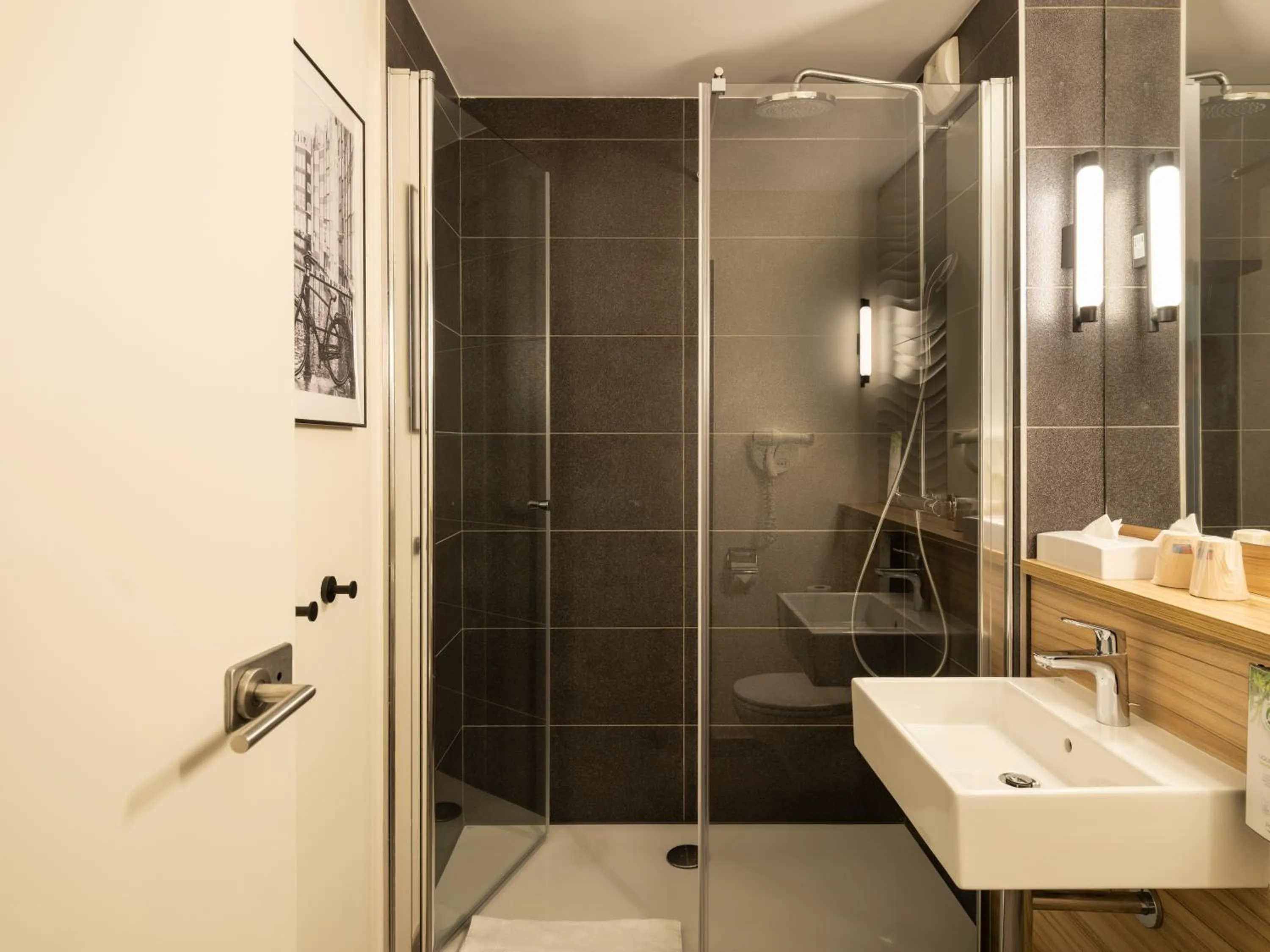 Bathroom in Campanile Hotel & Restaurant Amsterdam Zuid-Oost