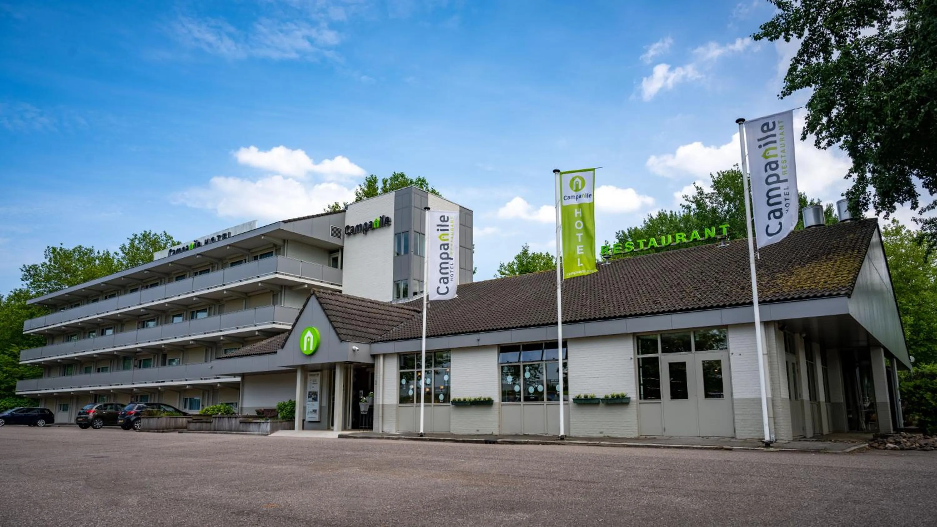 Street view in Campanile Hotel & Restaurant Amsterdam Zuid-Oost