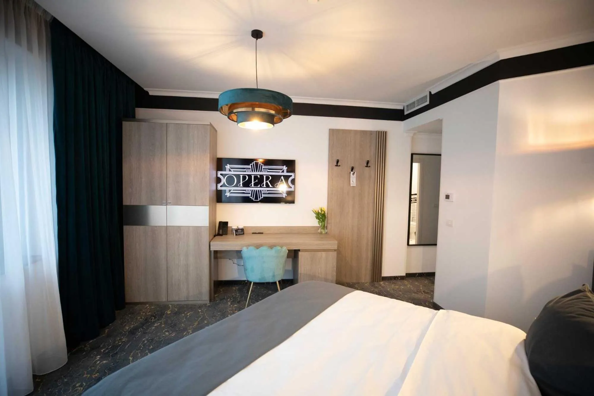 Photo of the whole room, Bed in Opera Hotel