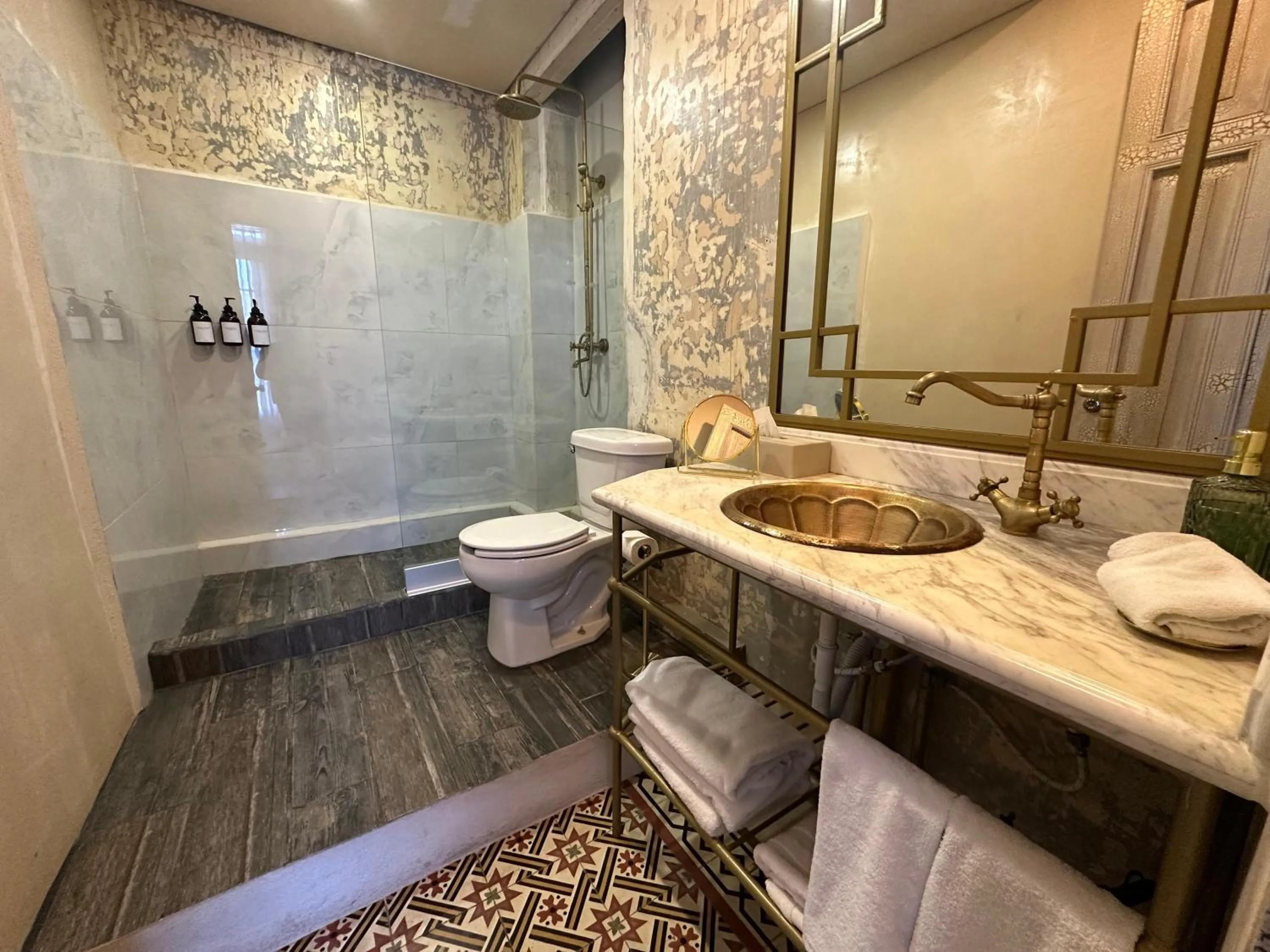 Bathroom in Historic House Hotel boutique