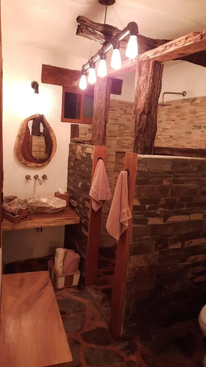Toilet in La Toscanía Tapalpa Resort & Agroturismo