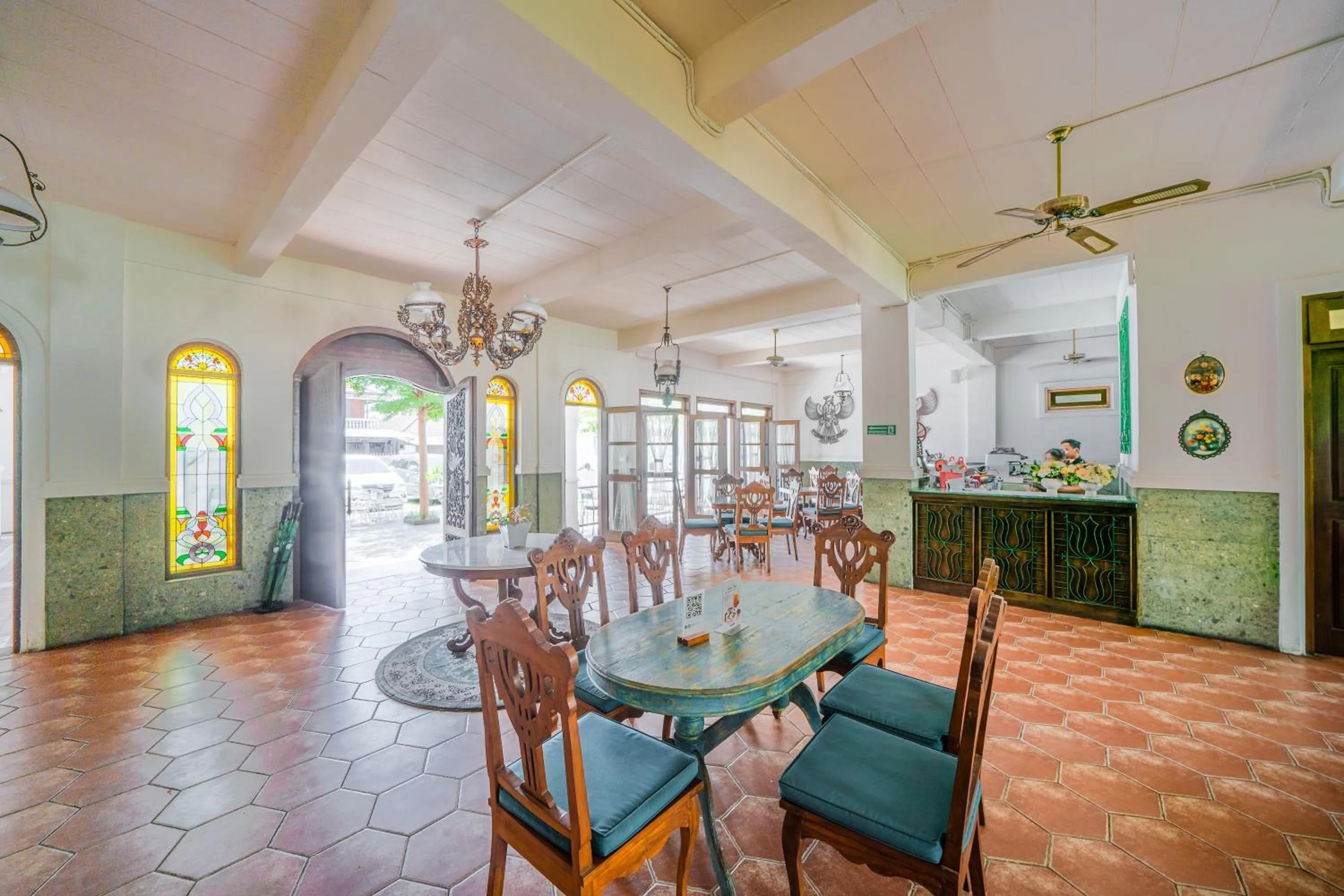 Restaurant/places to eat in Pitaloka Hotel Sanur By DeWizZ Management