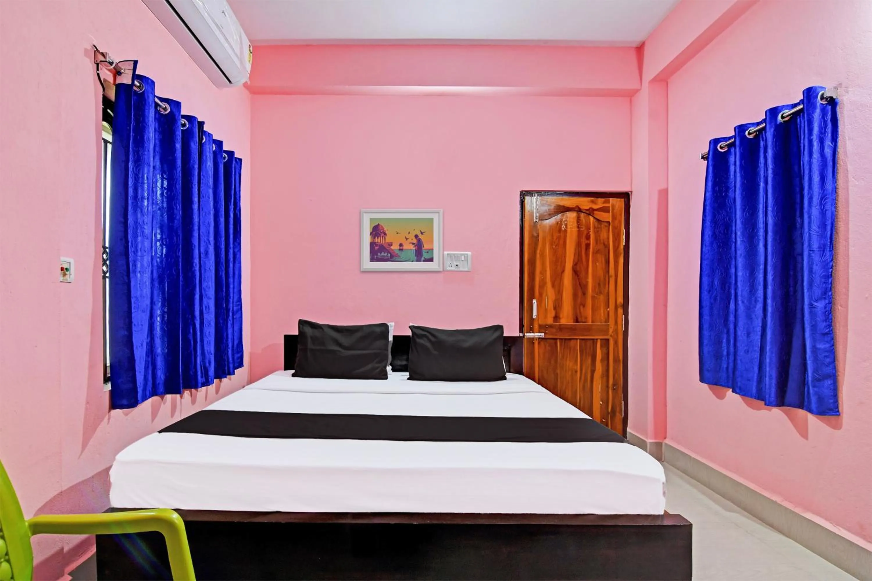 Bedroom, Bed in Super Hotel O Khushi Guest House