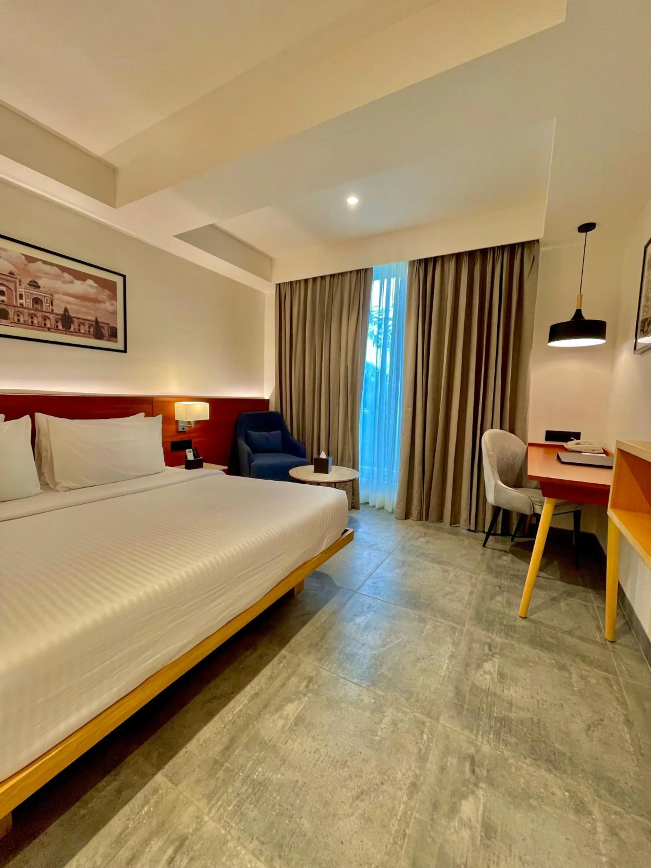 Bed in Best Western Maharani Bagh New Delhi