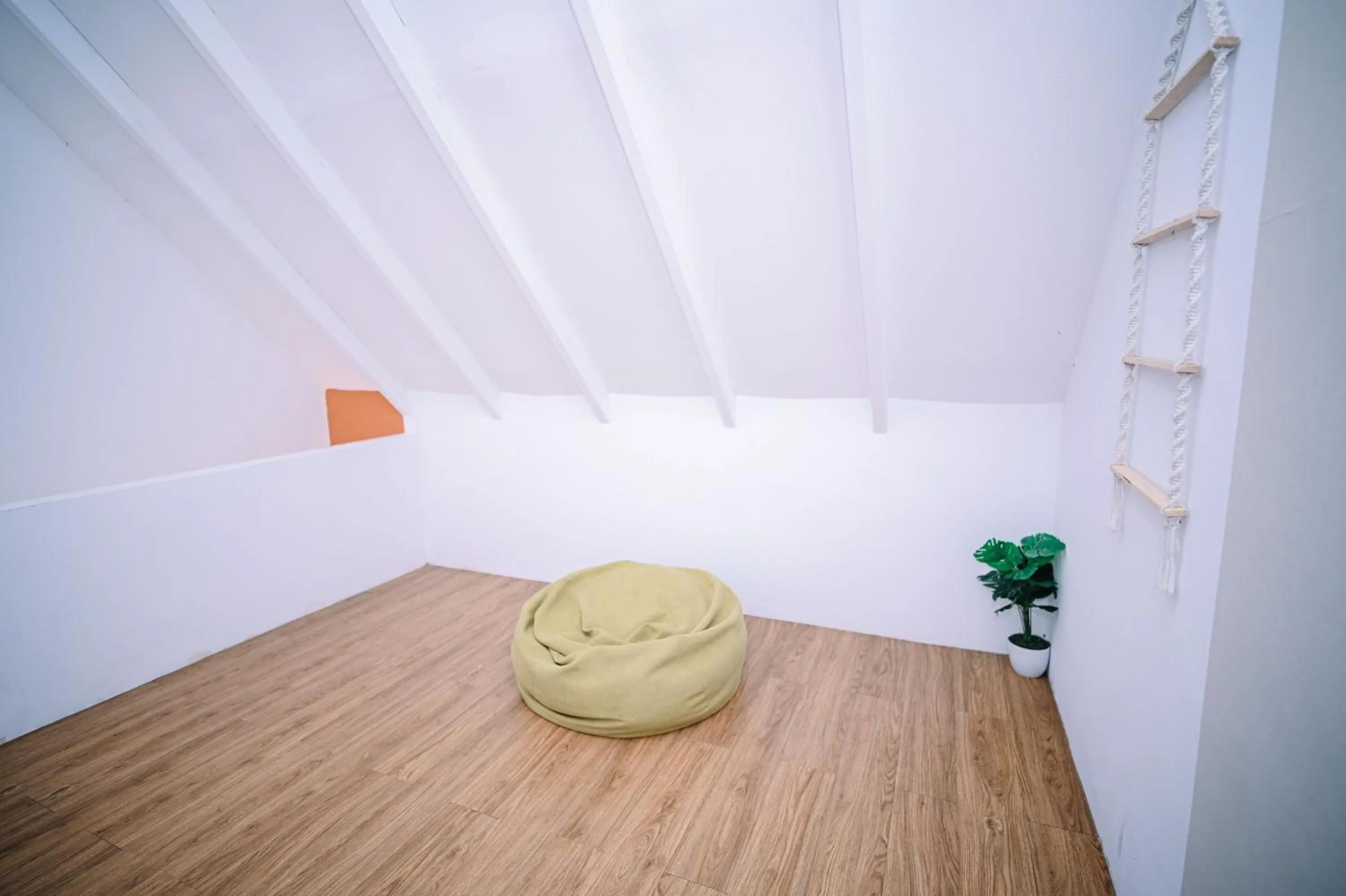 Bed in LiLLA Rainforest Retreat - Hulu Langat