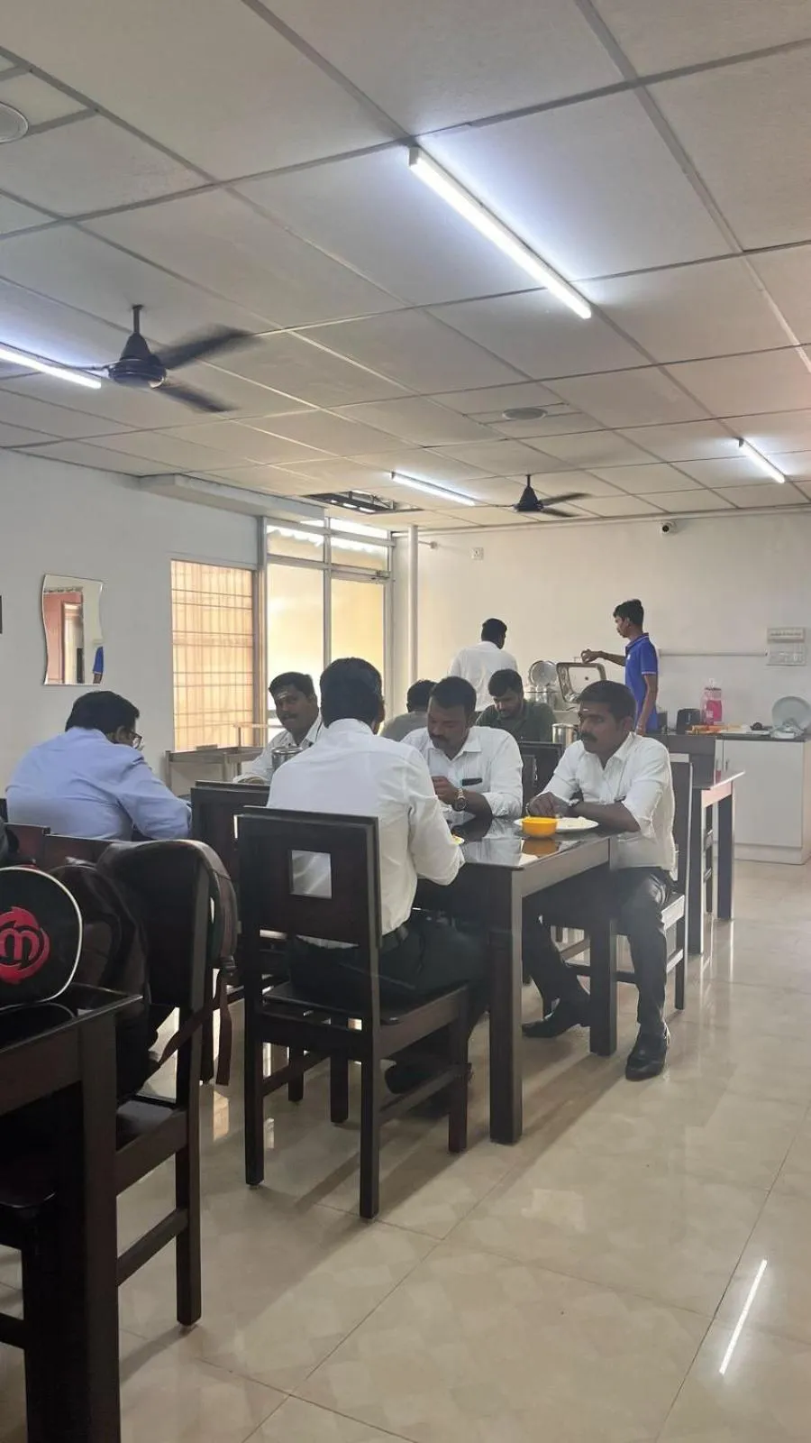 Restaurant/places to eat in Comfort Park Inn (Unit of Prohotel)