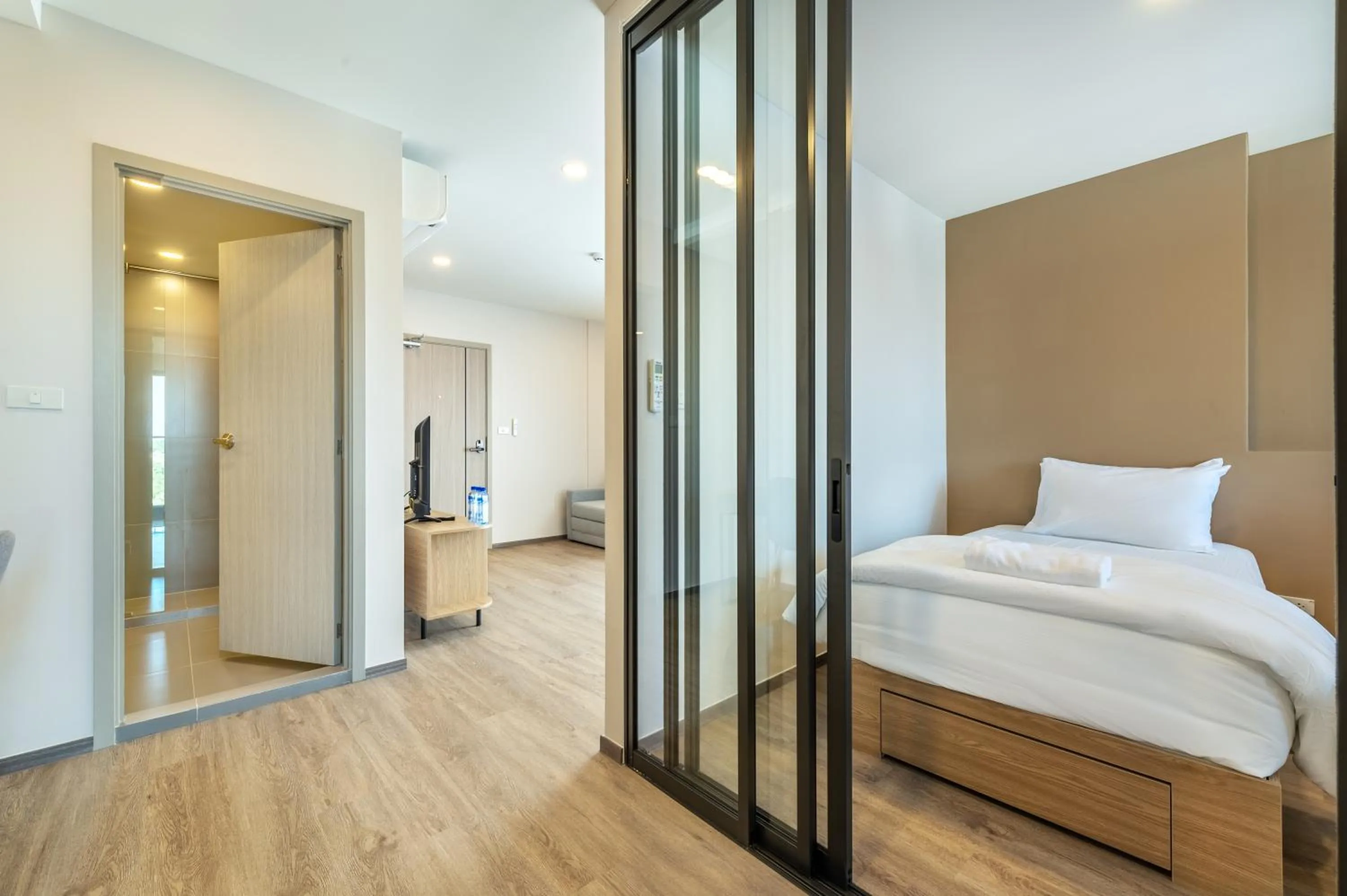 Bed in Salaya One Hotel & Service Apartment