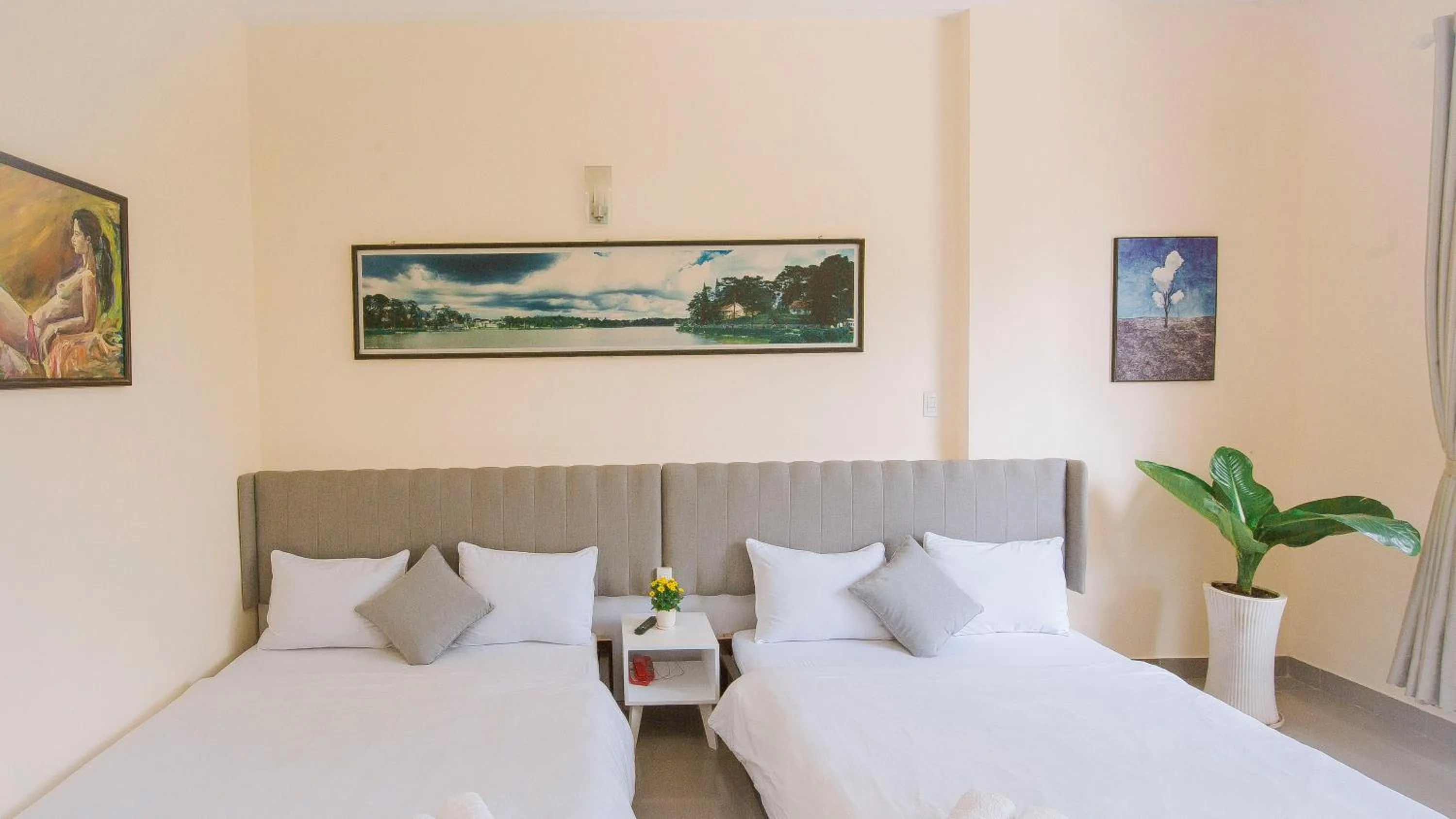 Bed in Thang Lap Hotel