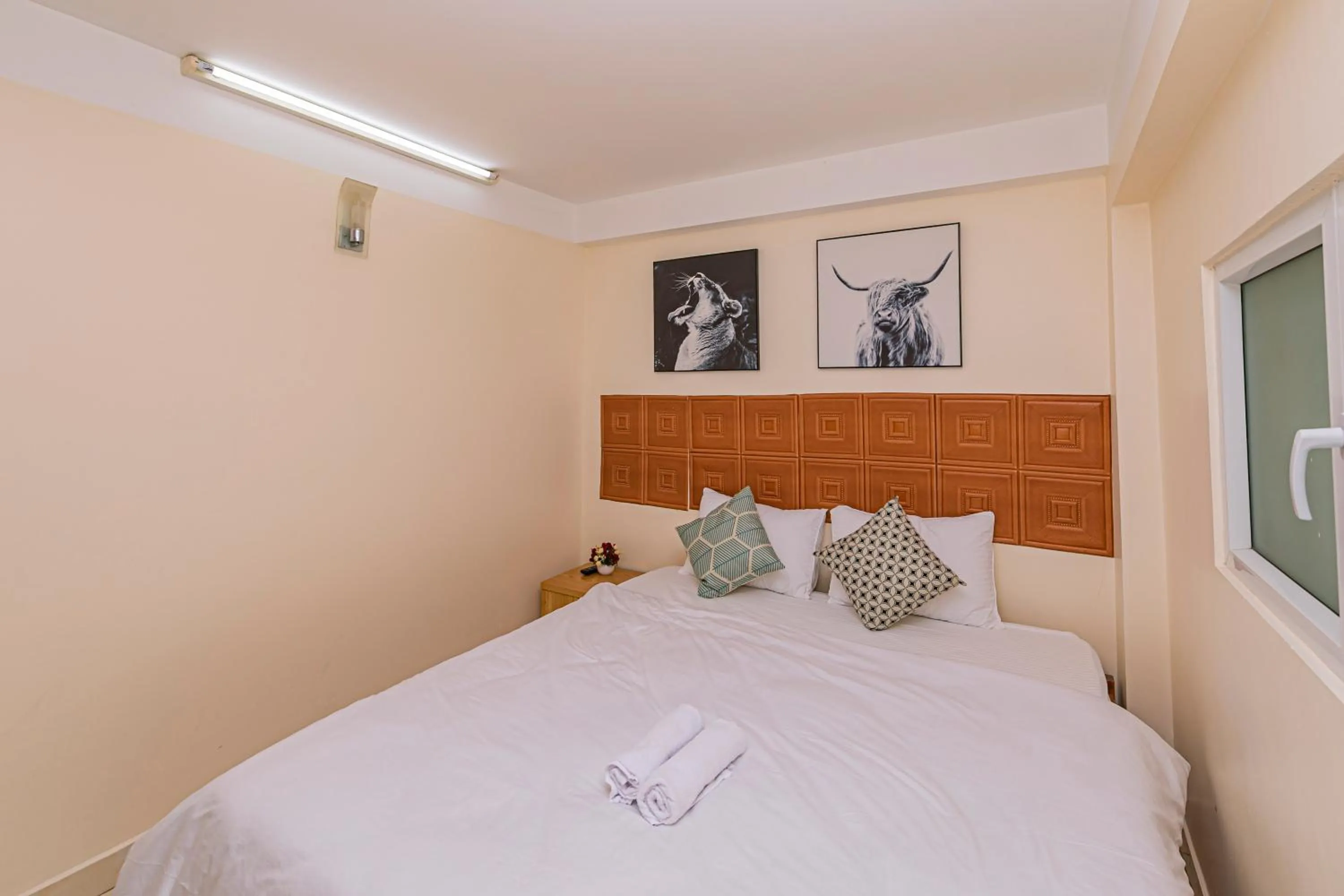 Photo of the whole room, Bed in Thang Lap Hotel