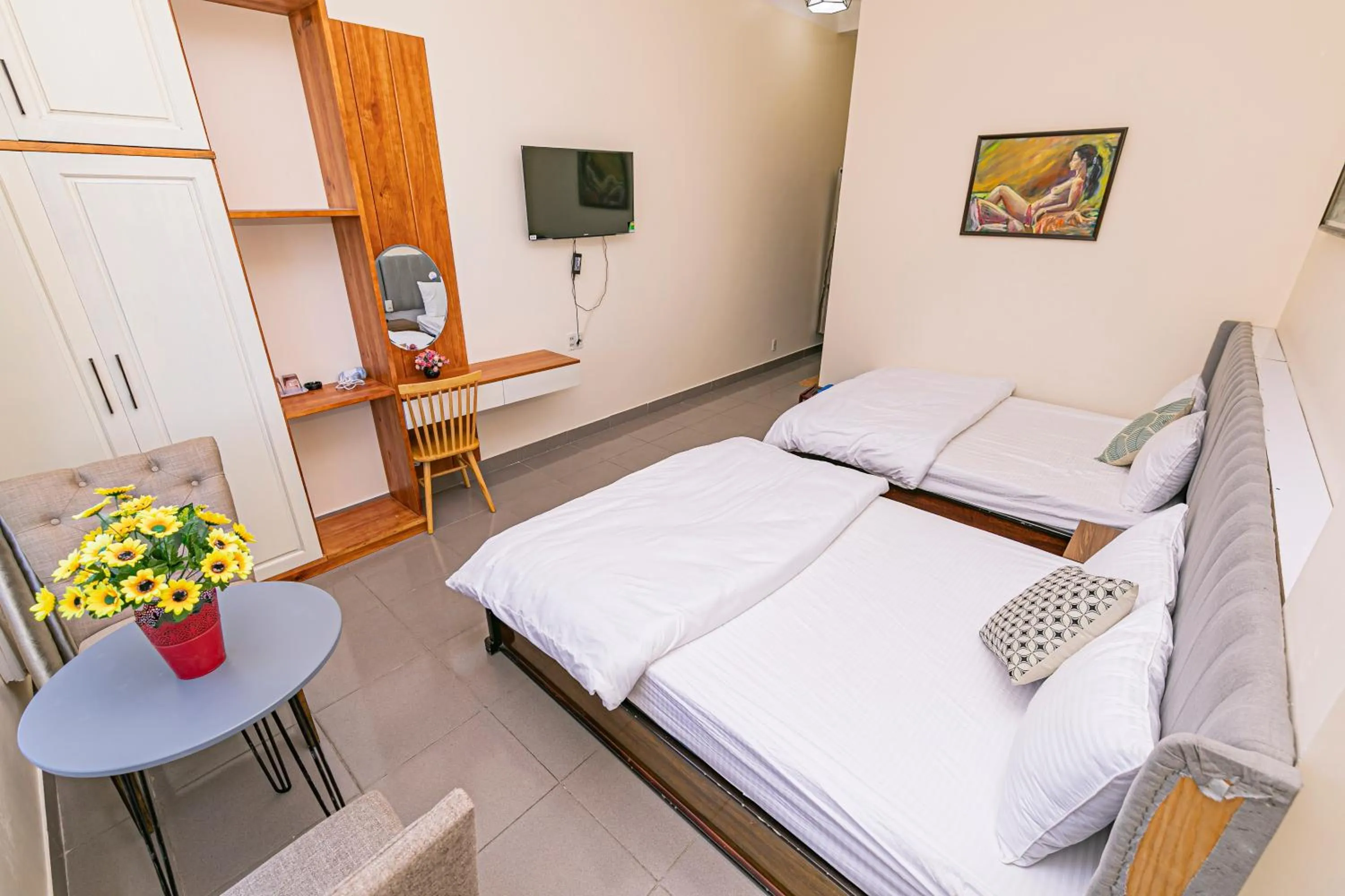 Photo of the whole room, Bed in Thang Lap Hotel