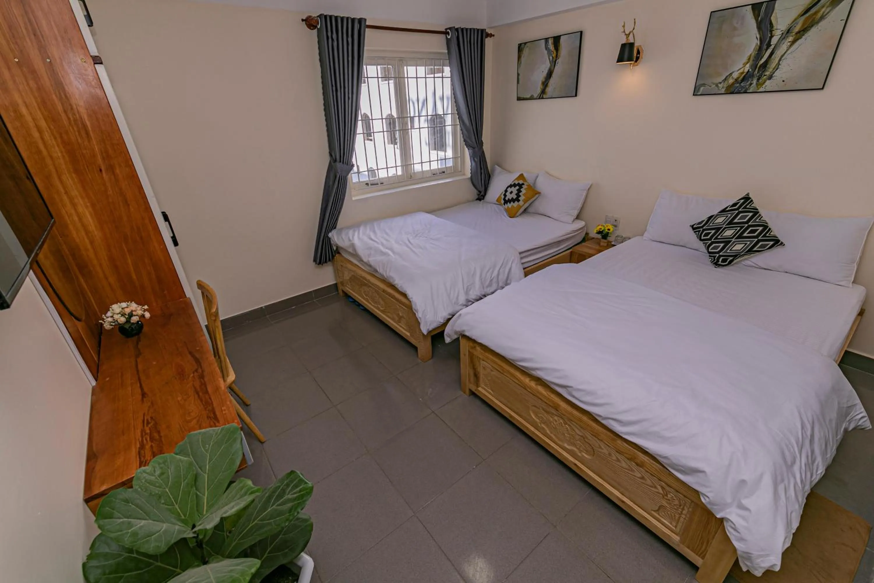 Photo of the whole room, Bed in Thang Lap Hotel