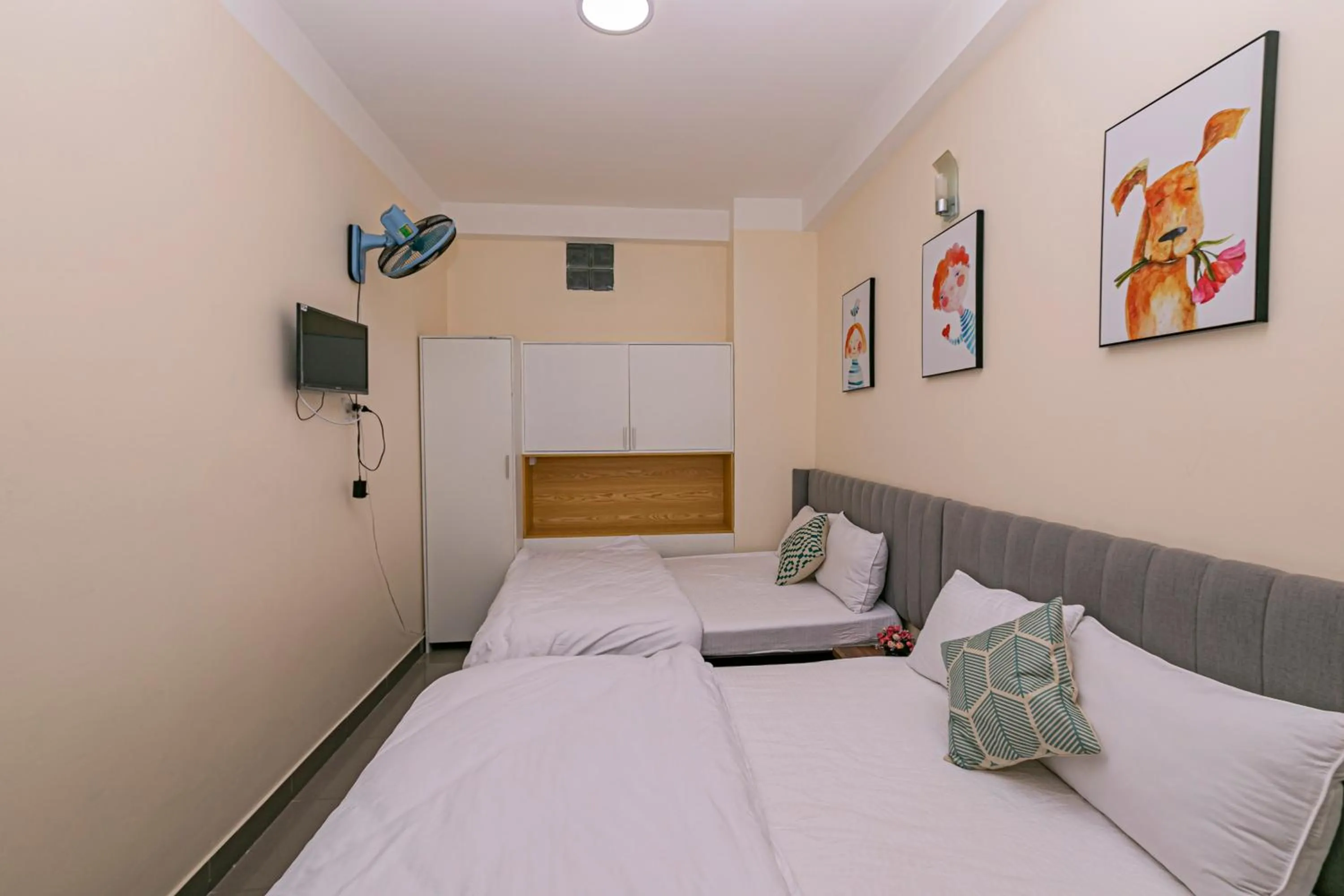 Photo of the whole room, Bed in Thang Lap Hotel