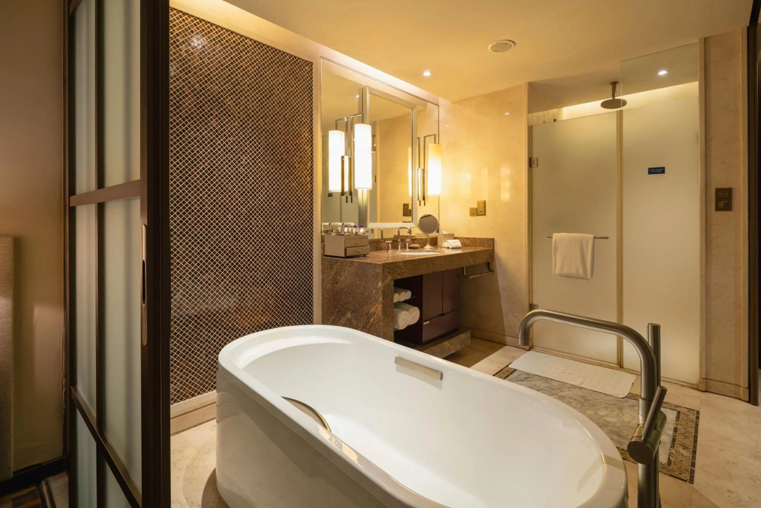 Bathroom in Hilton Qingdao Golden Beach