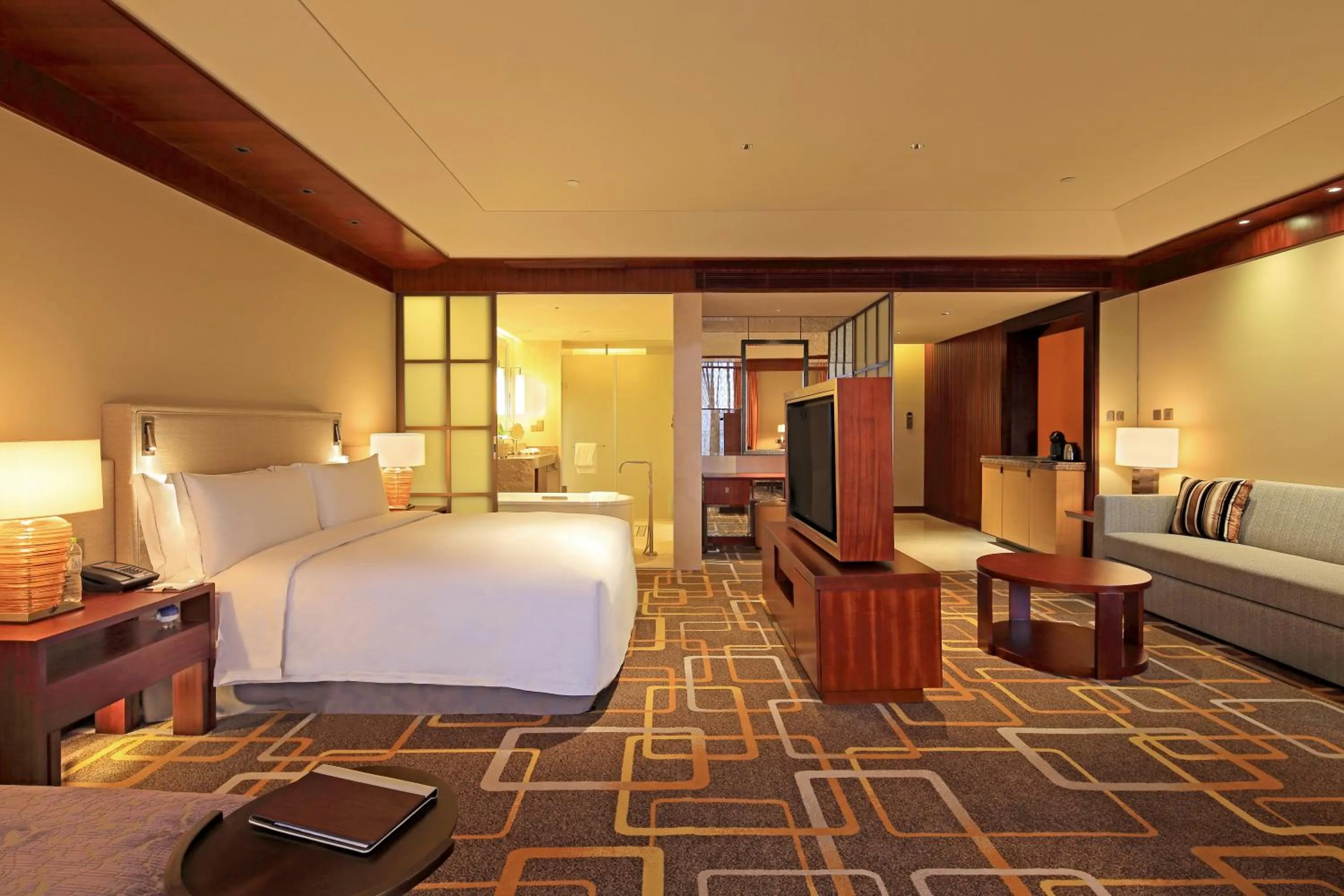 Bed in Hilton Qingdao Golden Beach