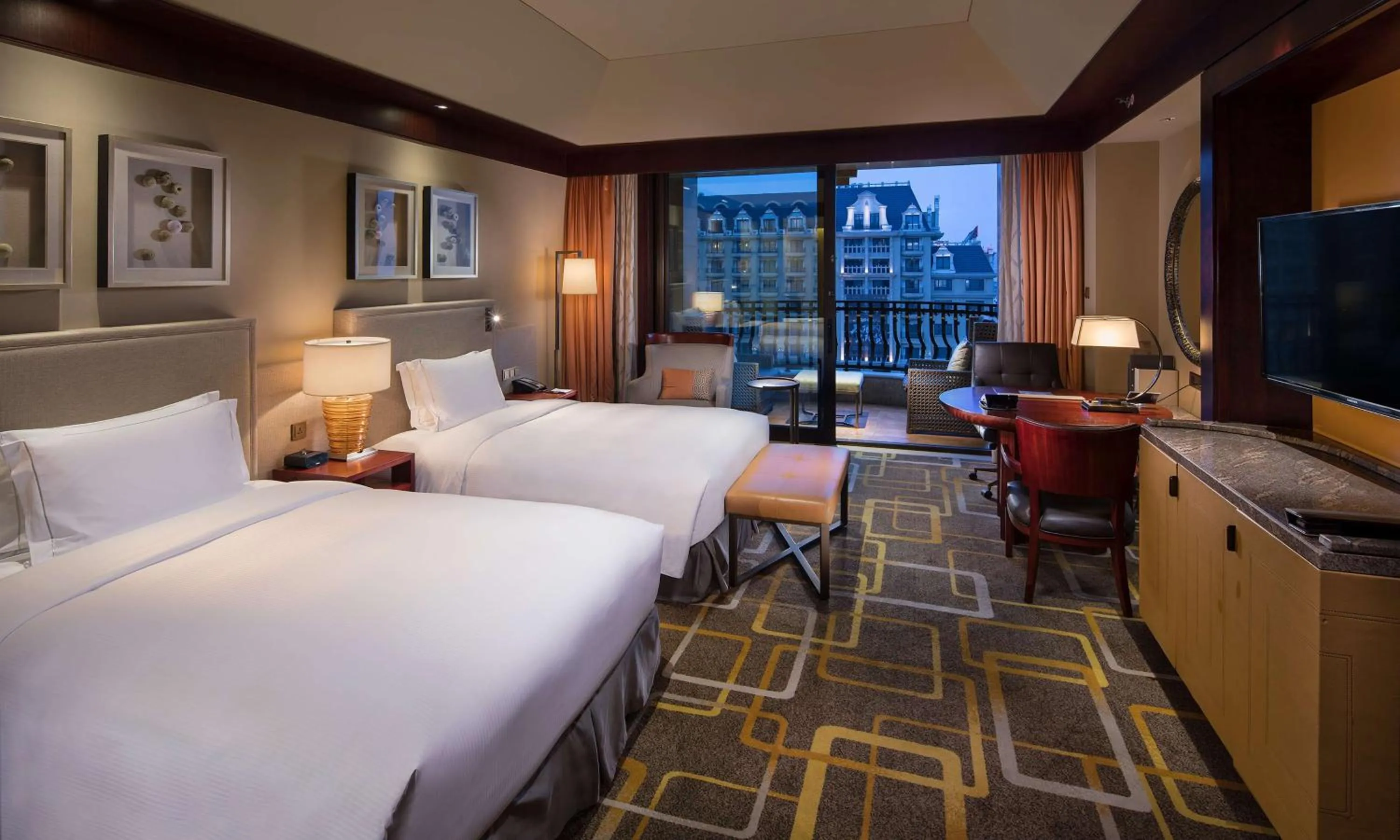 Bedroom, Bed in Hilton Qingdao Golden Beach