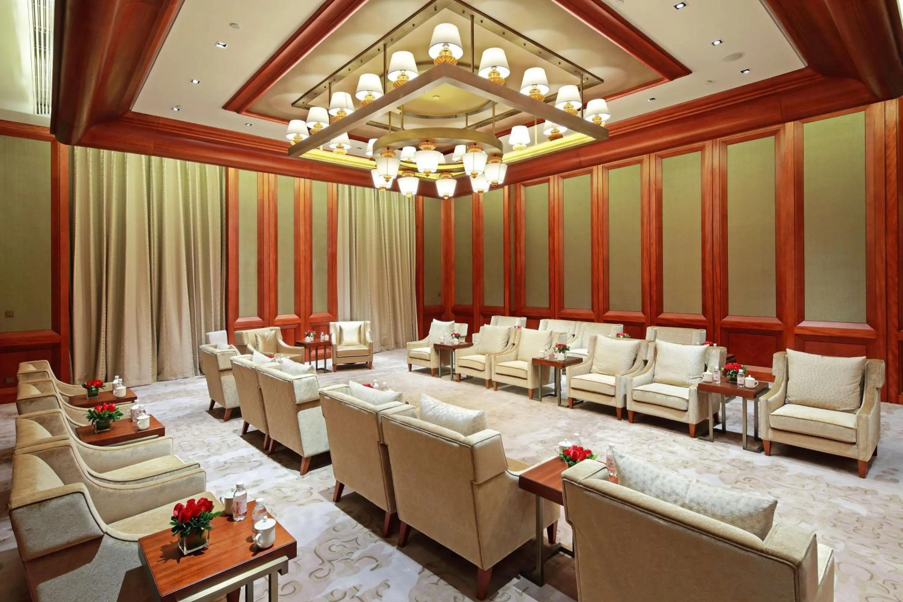 Meeting/conference room in Hilton Qingdao Golden Beach