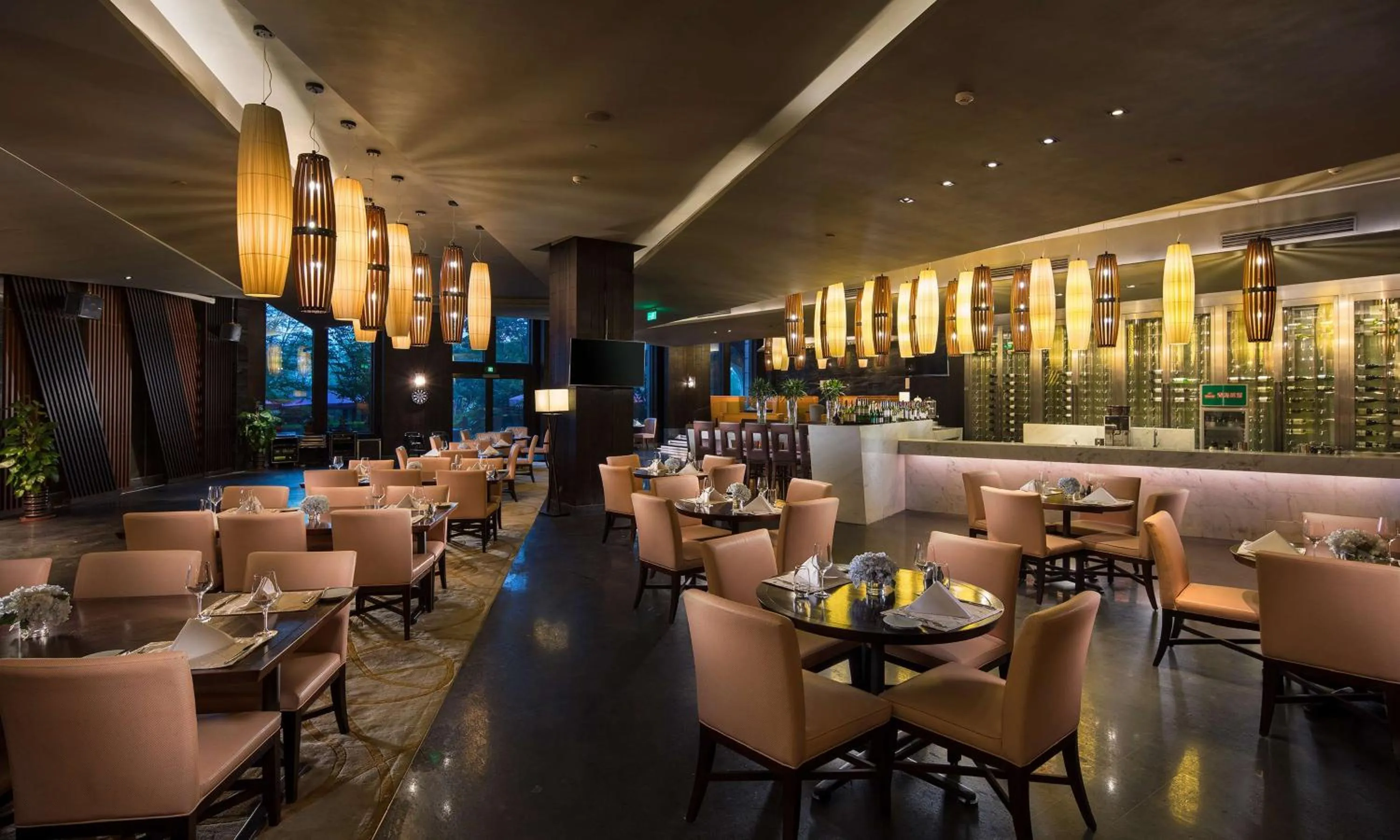 Restaurant/places to eat in Hilton Qingdao Golden Beach