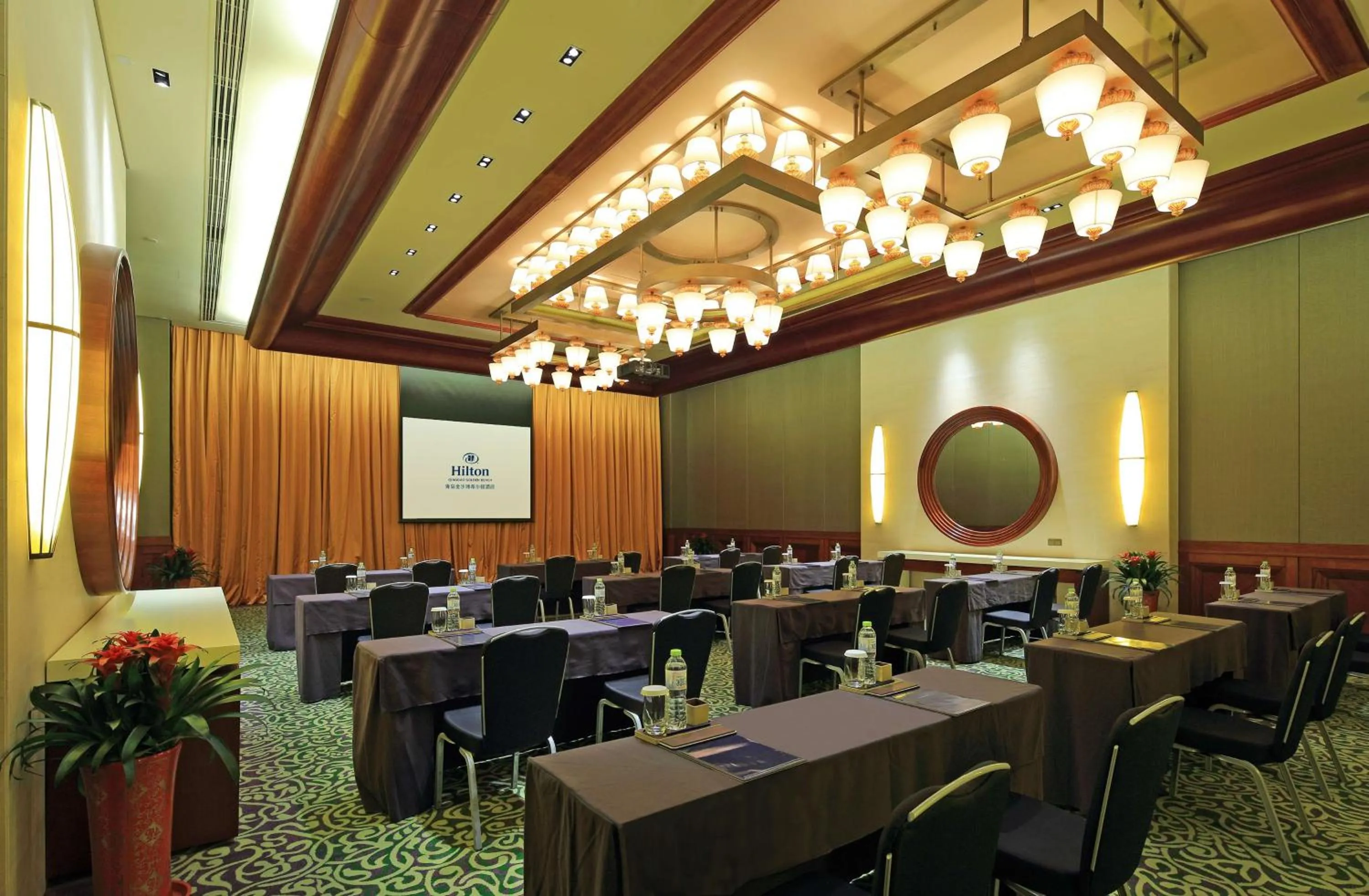 Meeting/conference room in Hilton Qingdao Golden Beach