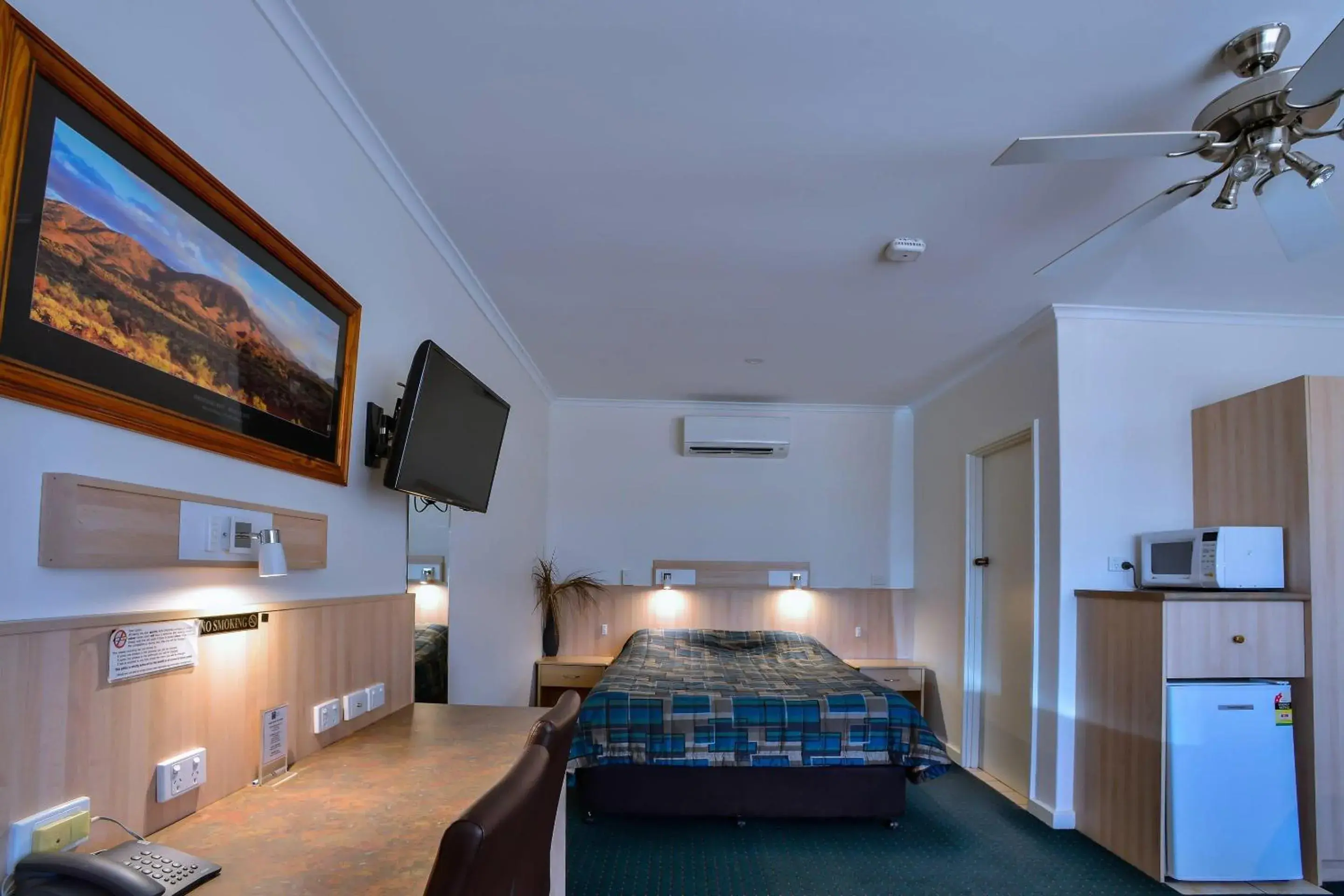 Standard Queen Room in Comfort Inn & Suites Augusta Westside Standard Queen Room in Comfort Inn & Suites Augusta Westside