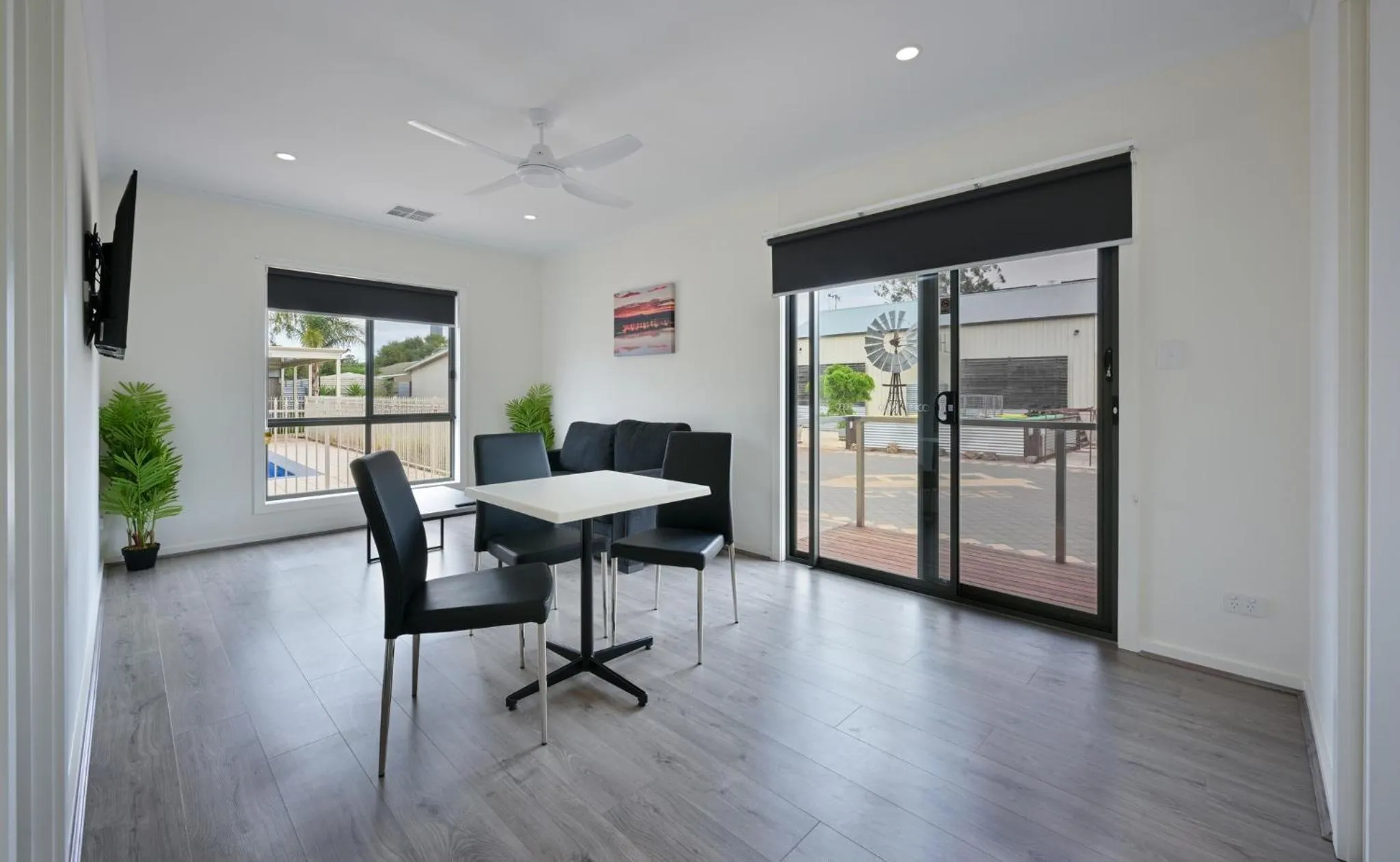 Dining area in Comfort Inn & Suites Augusta Westside