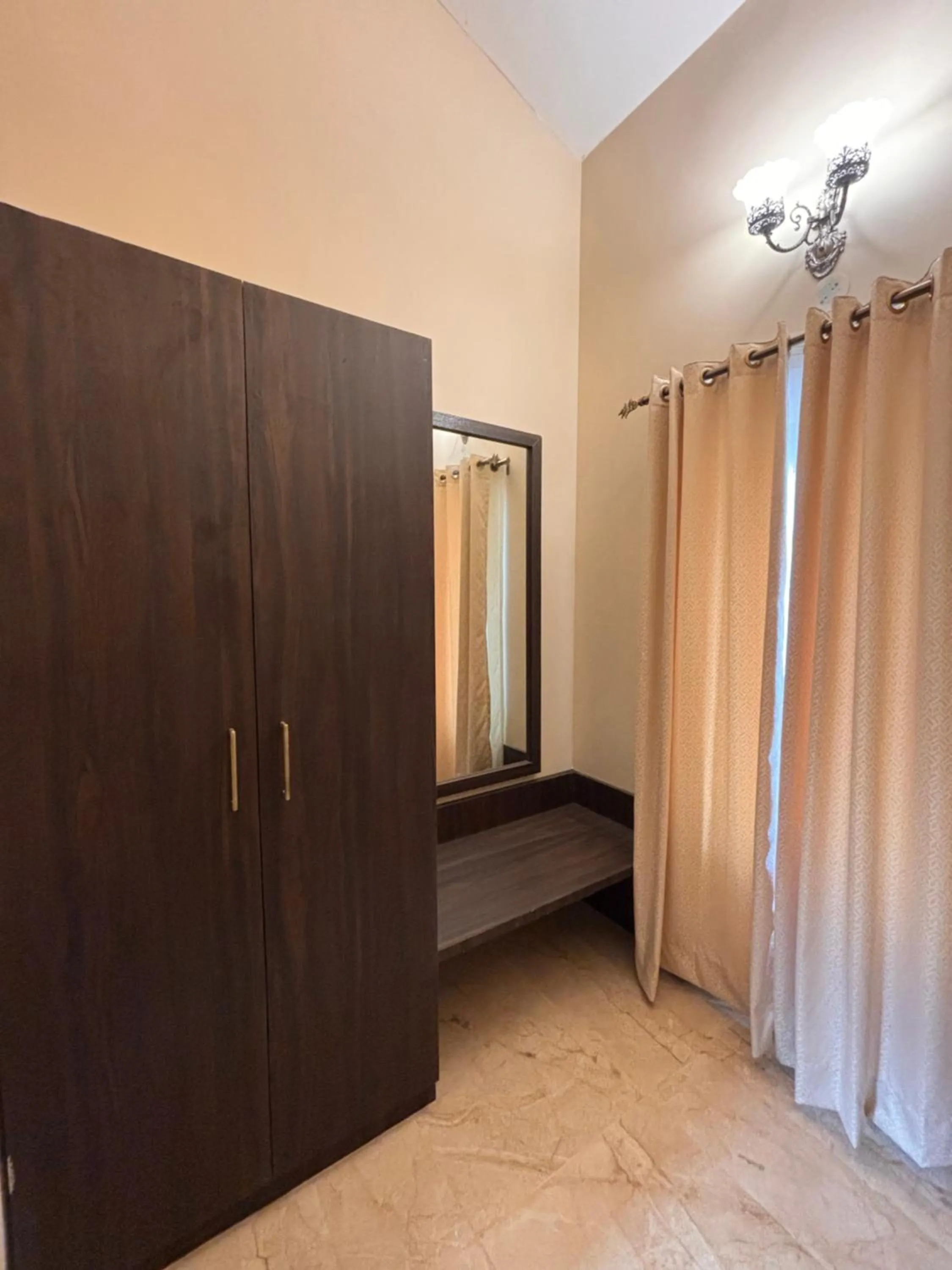 wardrobe in Aranyak Resort