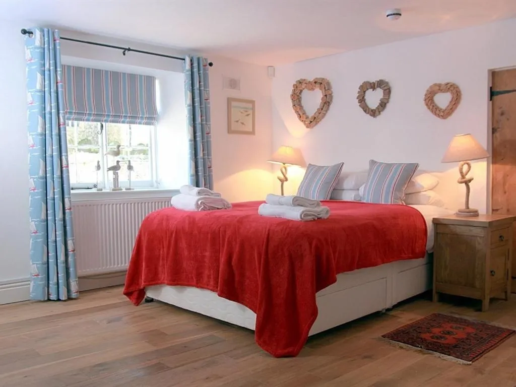 Bedroom, Bed in The Orange Tree Thornham