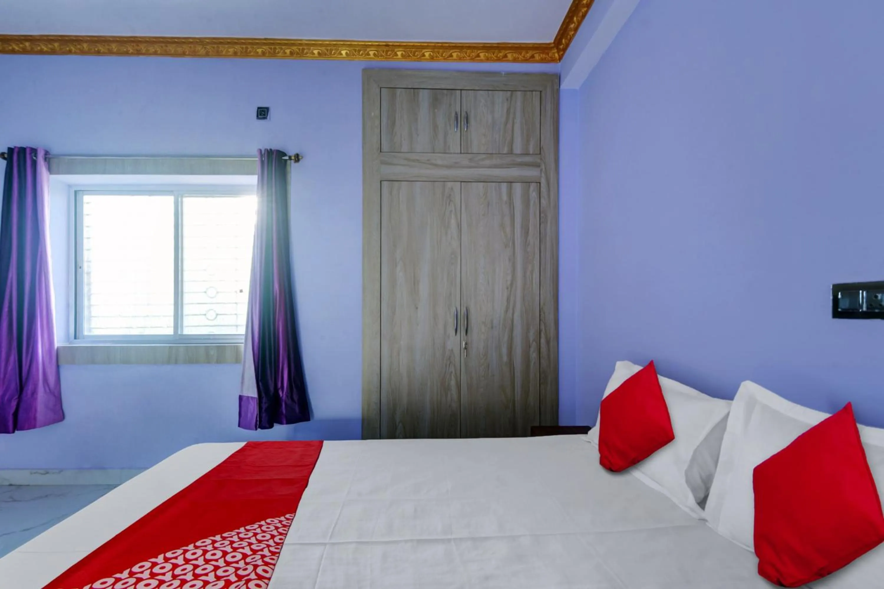 Bedroom, Bed in Hotel O by OYO JP Banquet