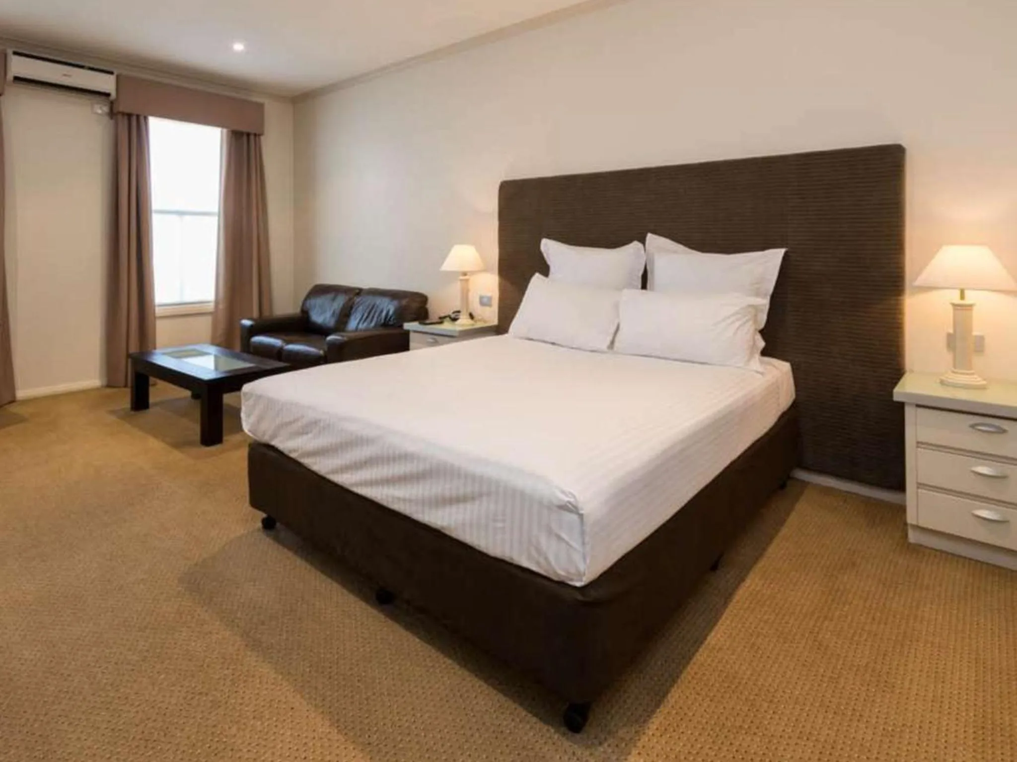 cot in Beau Monde International