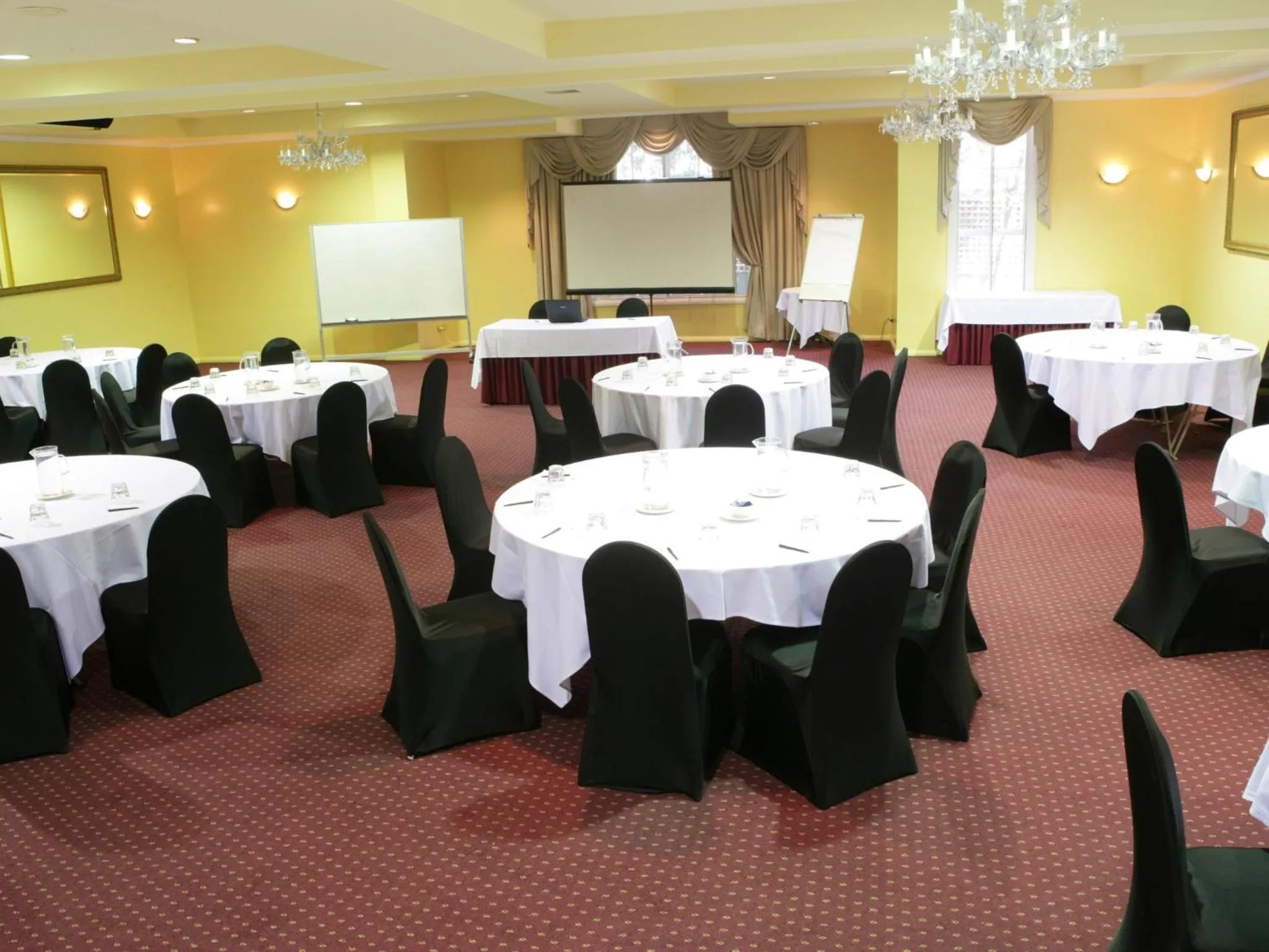 Banquet/Function facilities in Beau Monde International