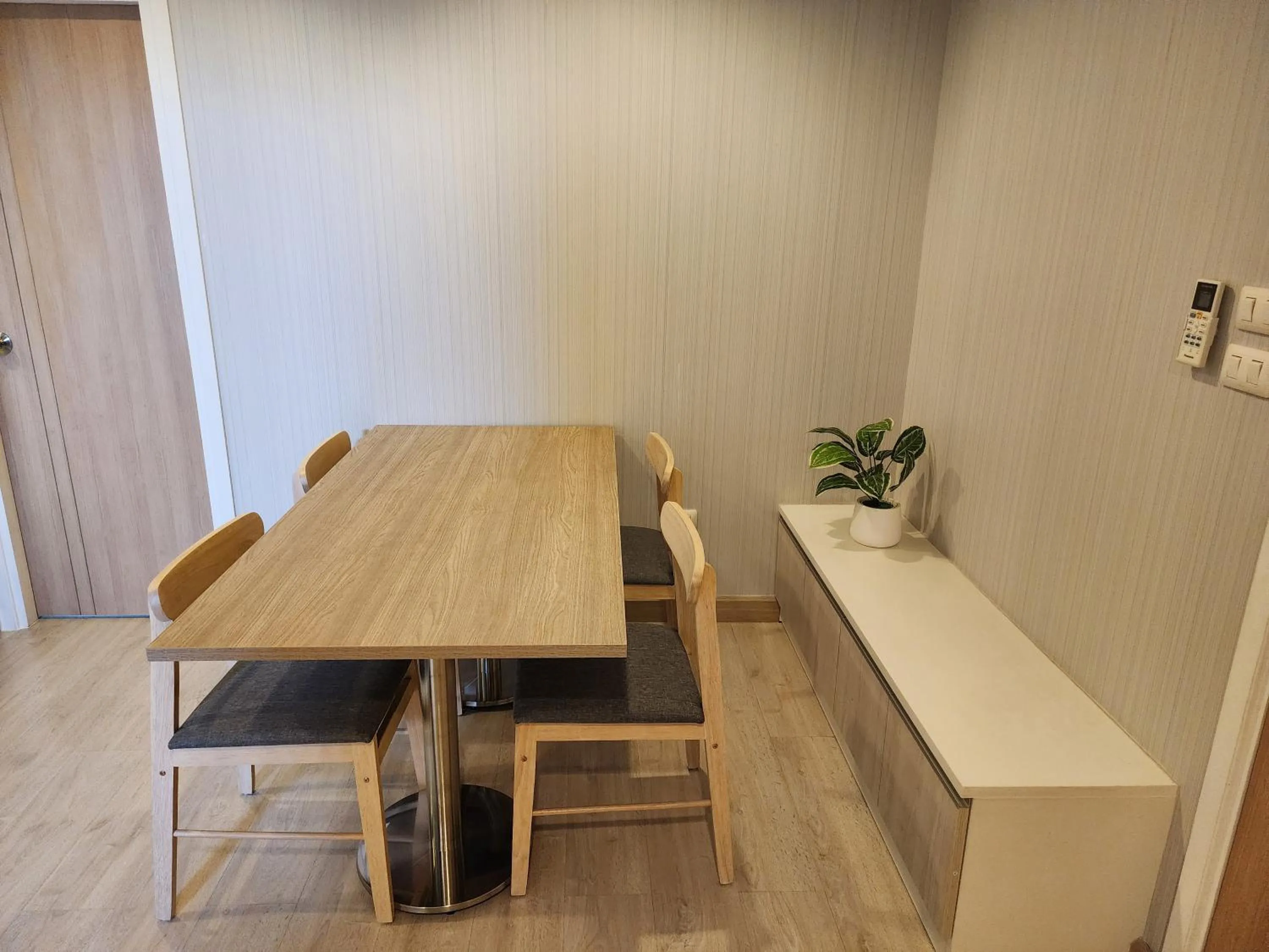 Dining area in Family Suit 2 Bedrooms 2 Bathrooms in Chiang Mai